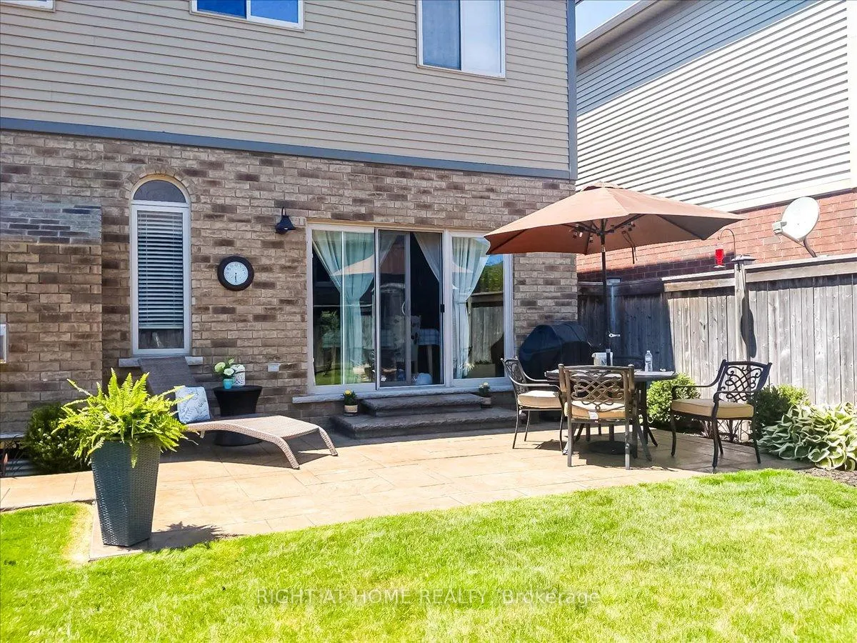 Photo 41 of 64 Royal Winter Drive, Hamilton, Binbrook — HOMEH