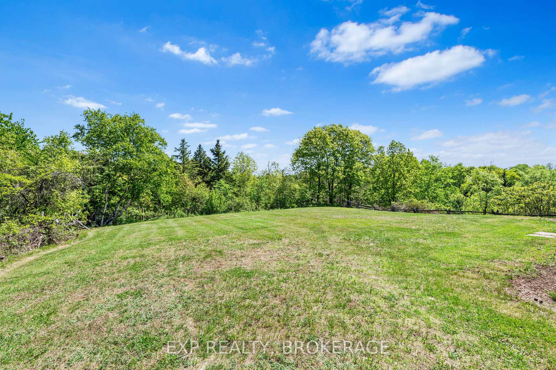 Photo 25 of 1944A-1944B Fish Creek Road, Frontenac, Frontenac South — HOMEH
