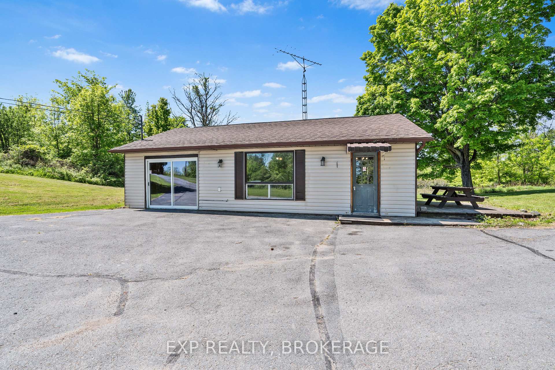 Photo 26 of 1944A-1944B Fish Creek Road, Frontenac, Frontenac South — HOMEH