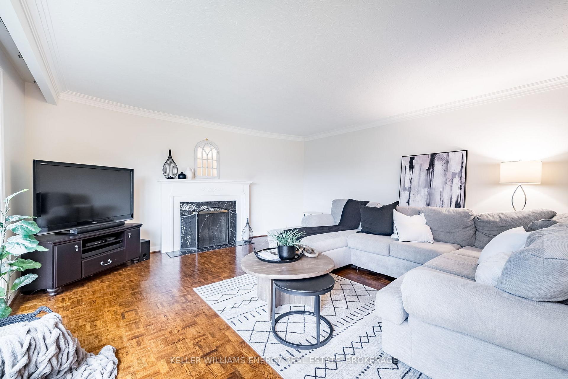 Photo 17 of 846 Pinecrest Road, Oshawa, Pinecrest — HOMEH