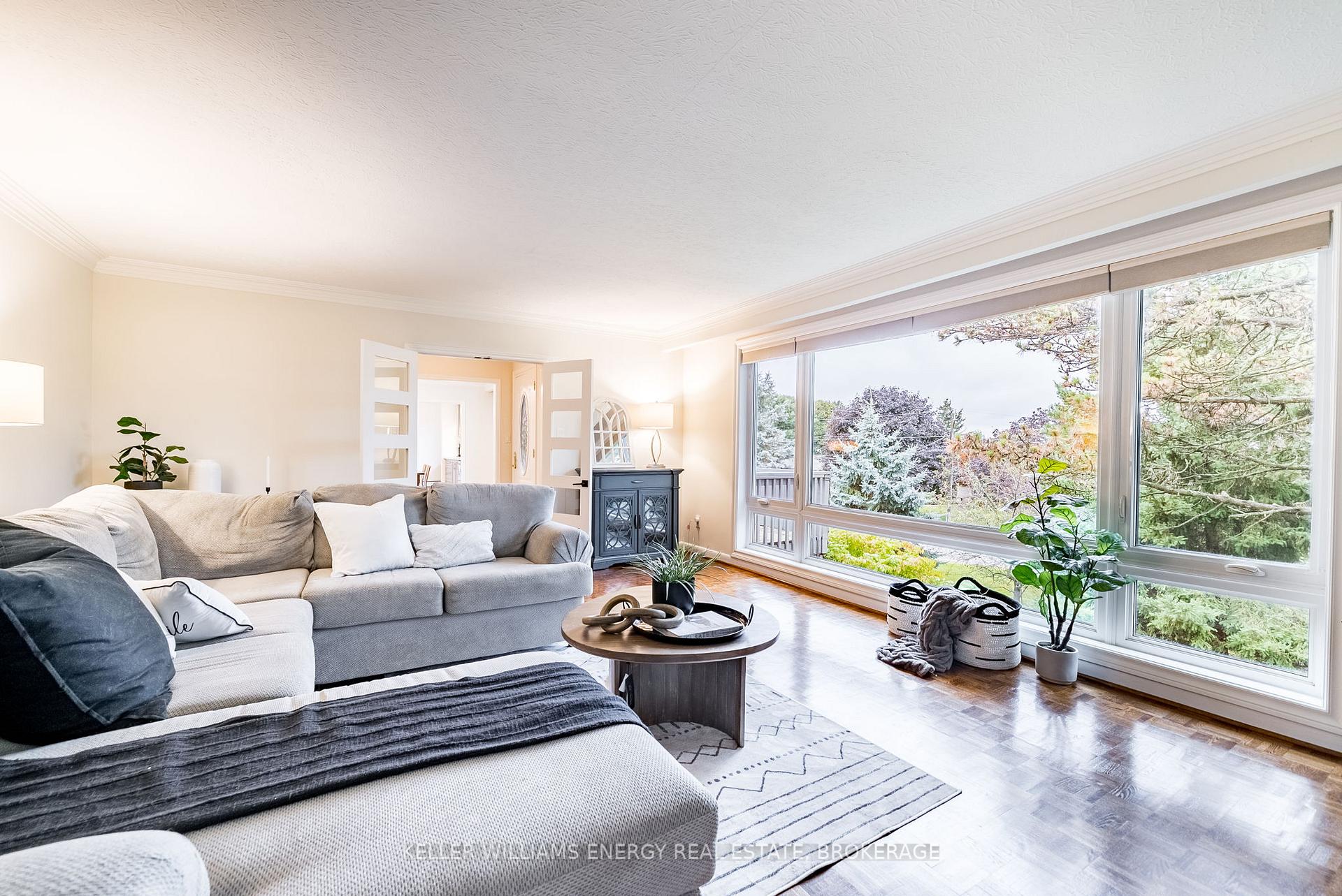 Photo 12 of 846 Pinecrest Road, Oshawa, Pinecrest — HOMEH