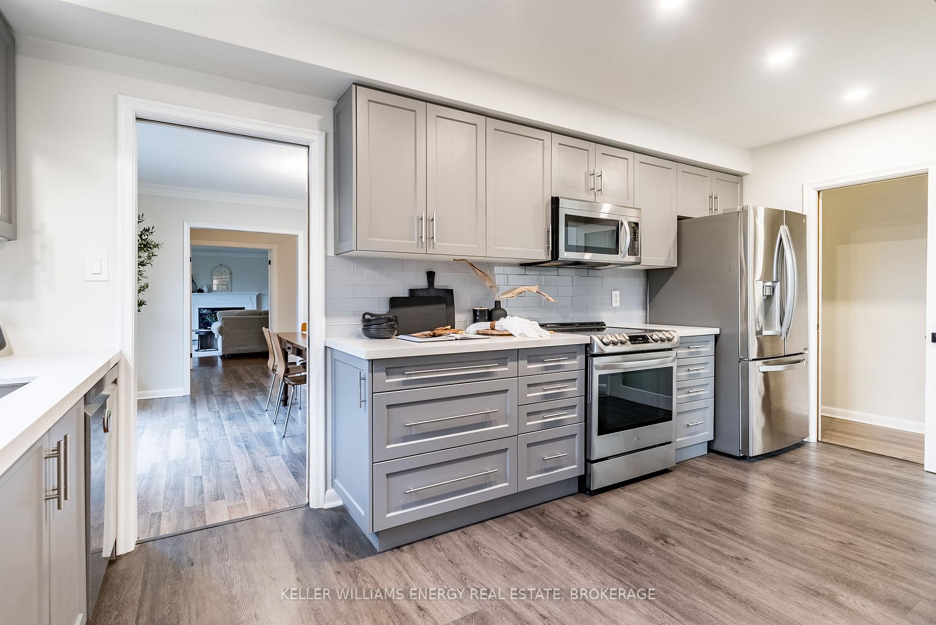 Photo 22 of 846 Pinecrest Road, Oshawa, Pinecrest — HOMEH