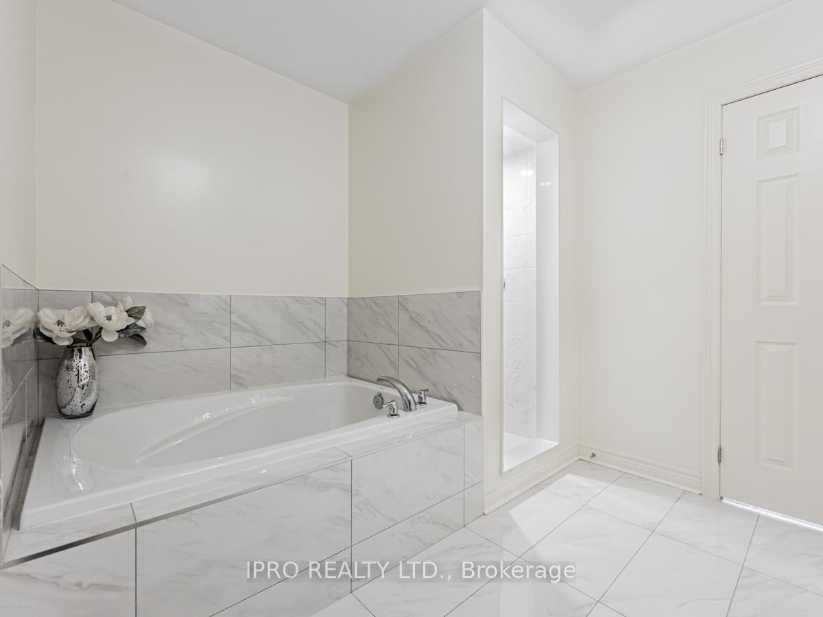 Photo 32 of 1191 Kettering Drive, Oshawa, Eastdale — HOMEH