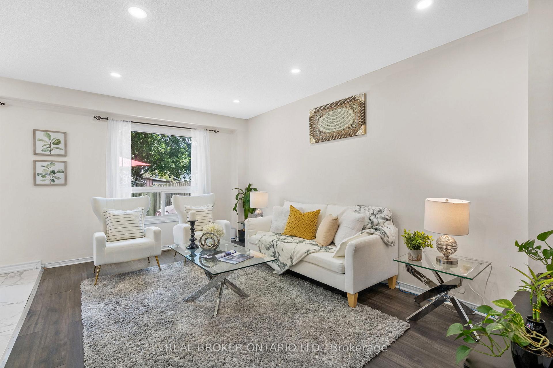 Photo 4 of 1434 Anton Square, Pickering, Liverpool — HOMEH