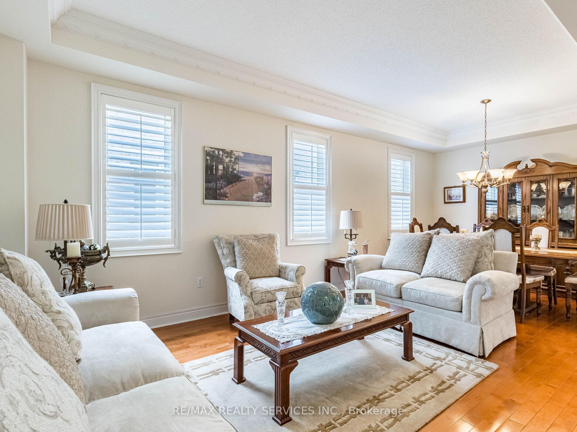 Photo 8 of 44 Trailhead Crescent, Brampton, Sandringham-Wellington — HOMEH
