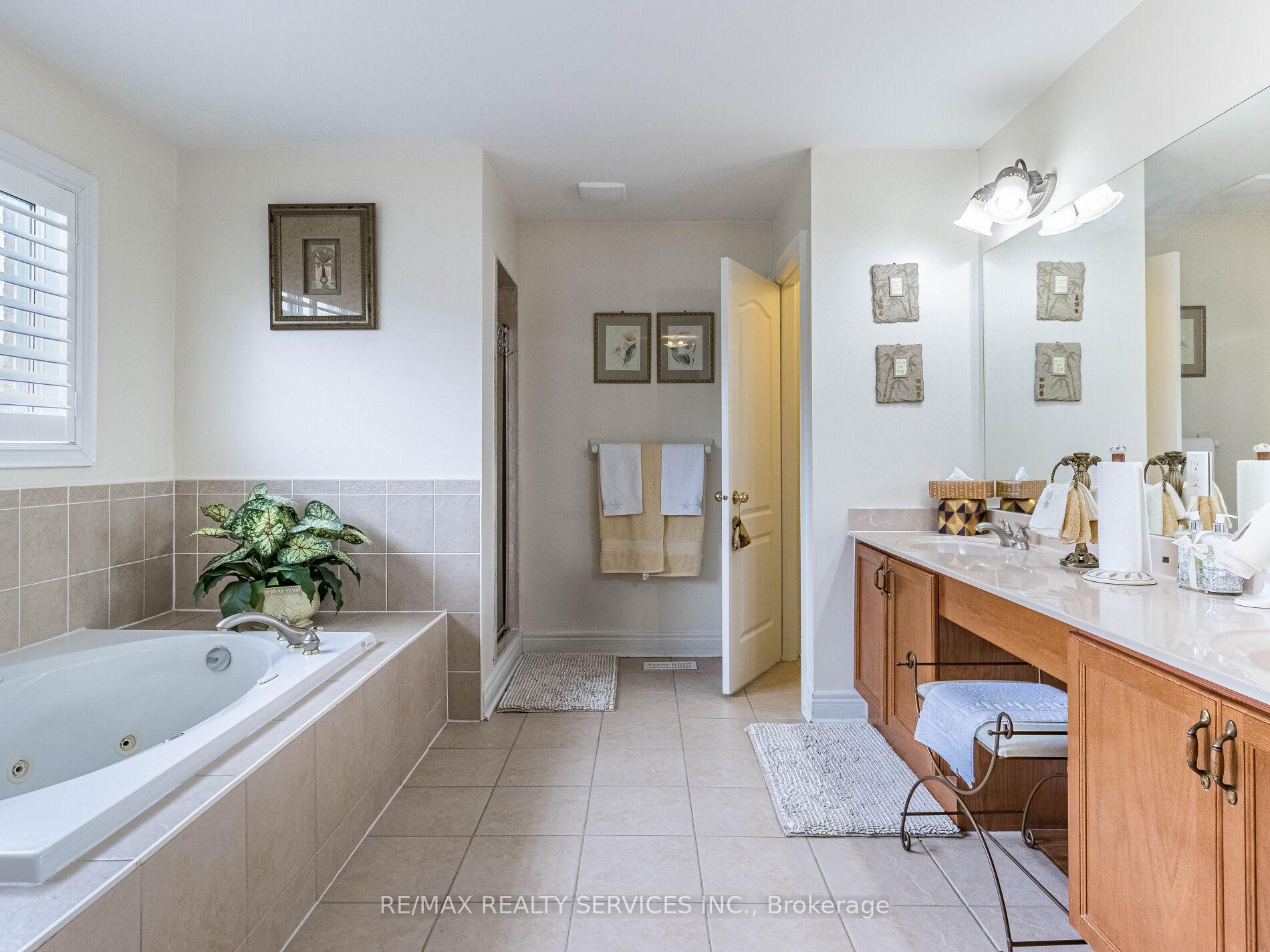 Photo 22 of 44 Trailhead Crescent, Brampton, Sandringham-Wellington — HOMEH