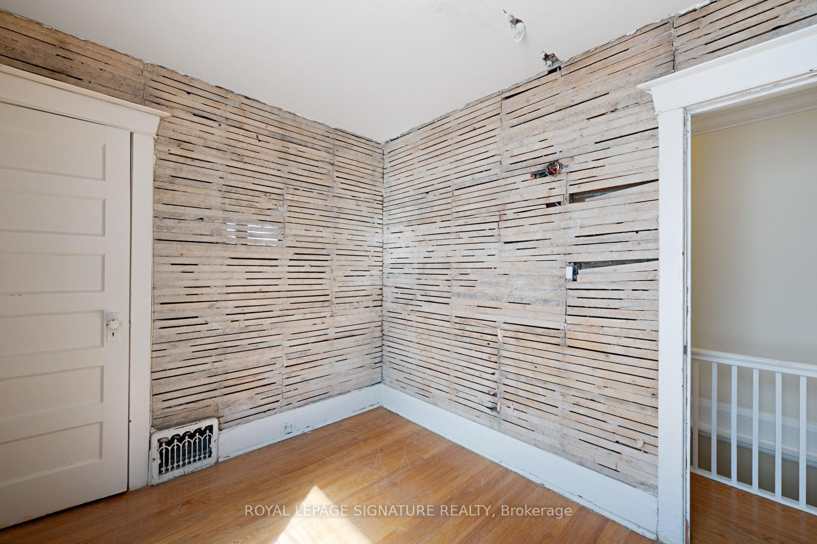 Photo 33 of 99 Kent Road, Toronto, Greenwood-Coxwell — HOMEH