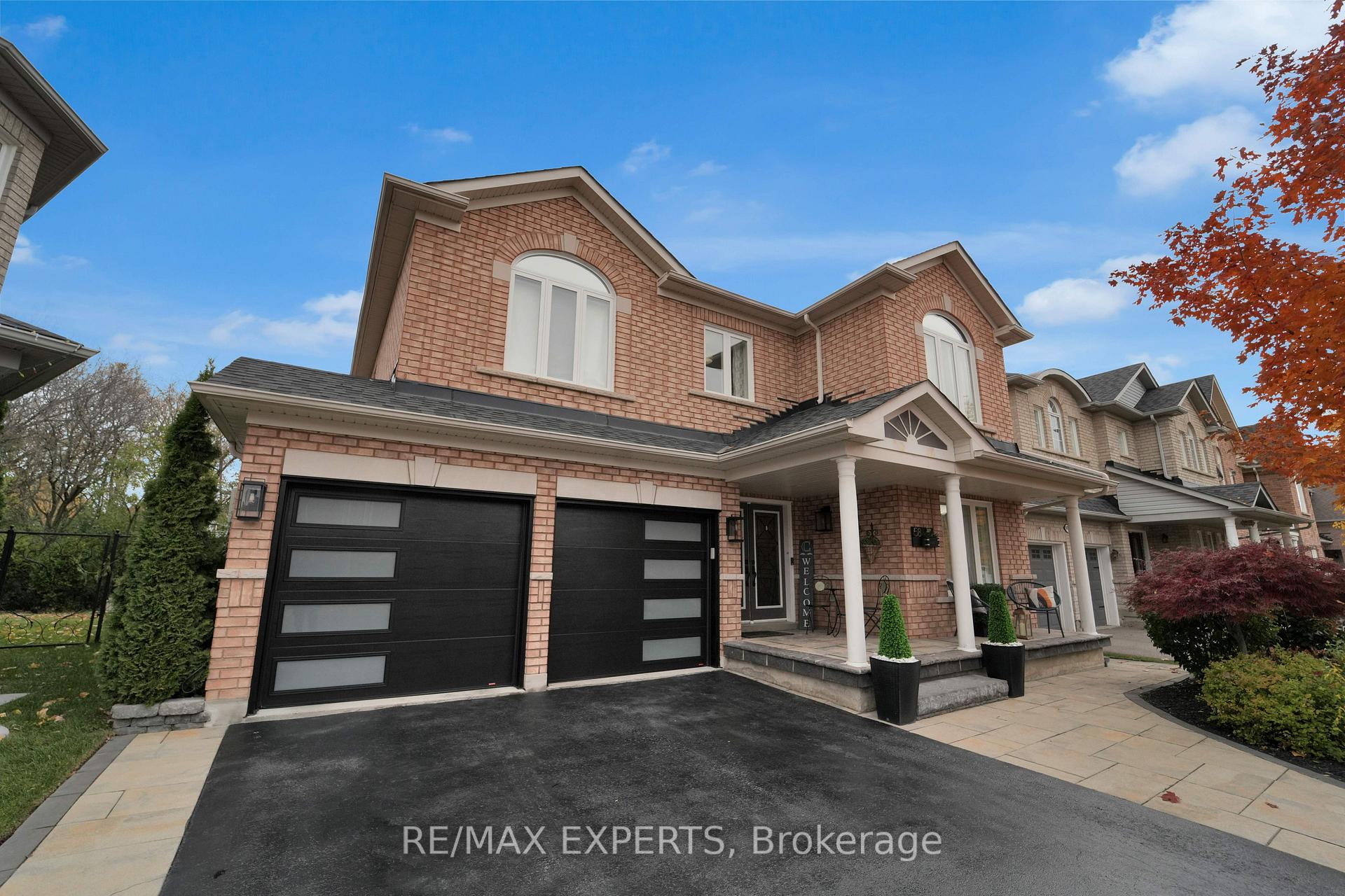 Photo 7 of 58 Bonistel Crescent, Brampton, Fletcher's Meadow — HOMEH