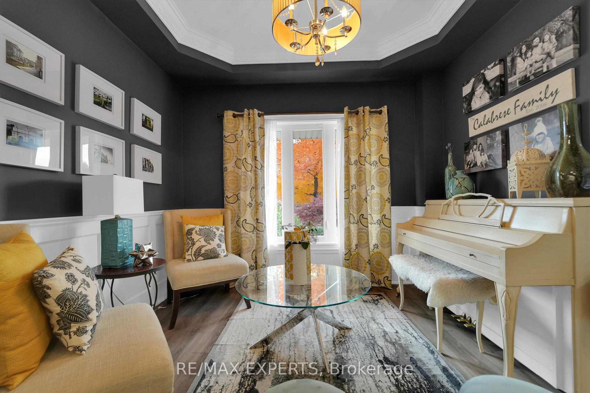 Photo 4 of 58 Bonistel Crescent, Brampton, Fletcher's Meadow — HOMEH