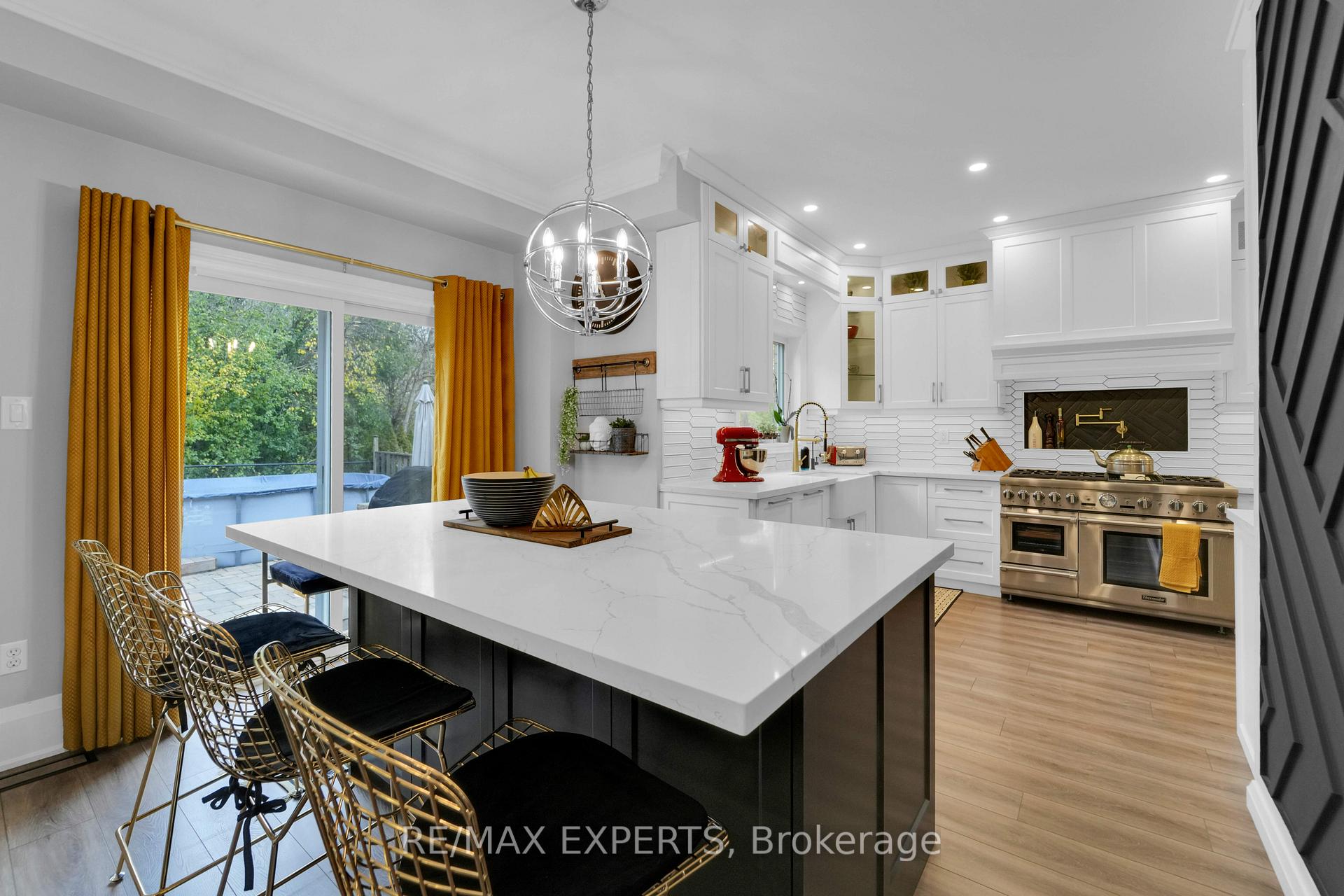 Photo 12 of 58 Bonistel Crescent, Brampton, Fletcher's Meadow — HOMEH