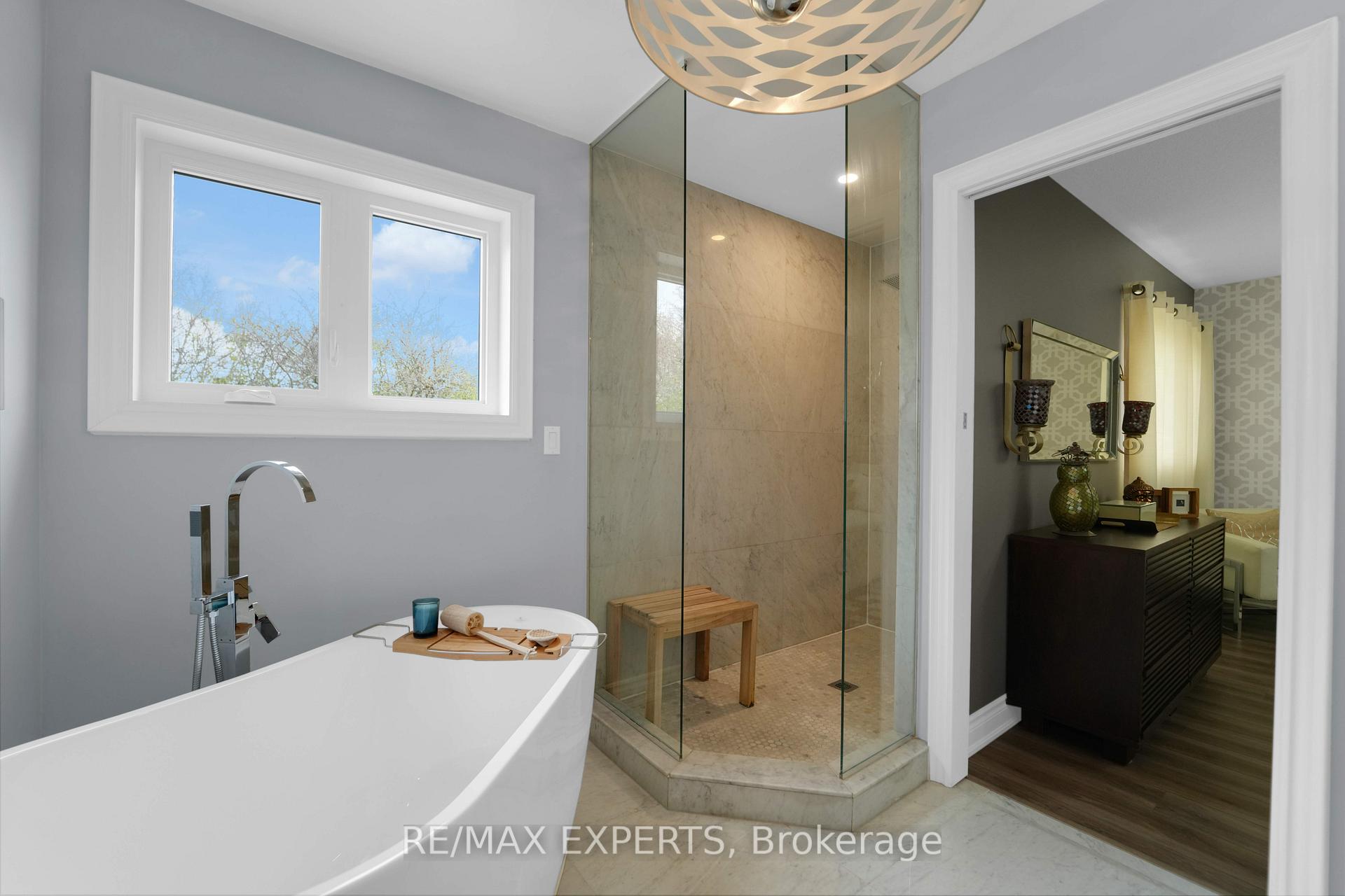 Photo 17 of 58 Bonistel Crescent, Brampton, Fletcher's Meadow — HOMEH