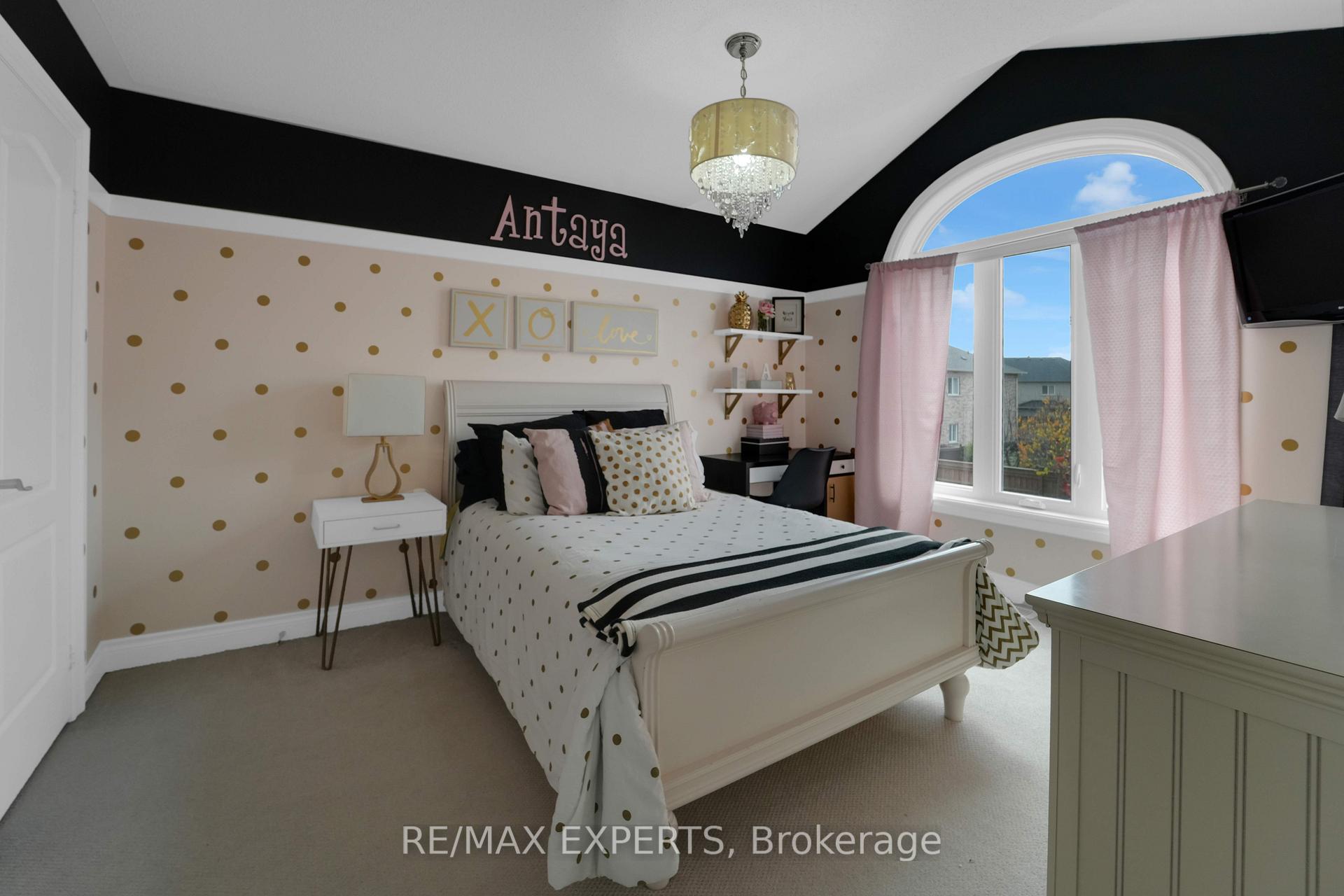 Photo 20 of 58 Bonistel Crescent, Brampton, Fletcher's Meadow — HOMEH