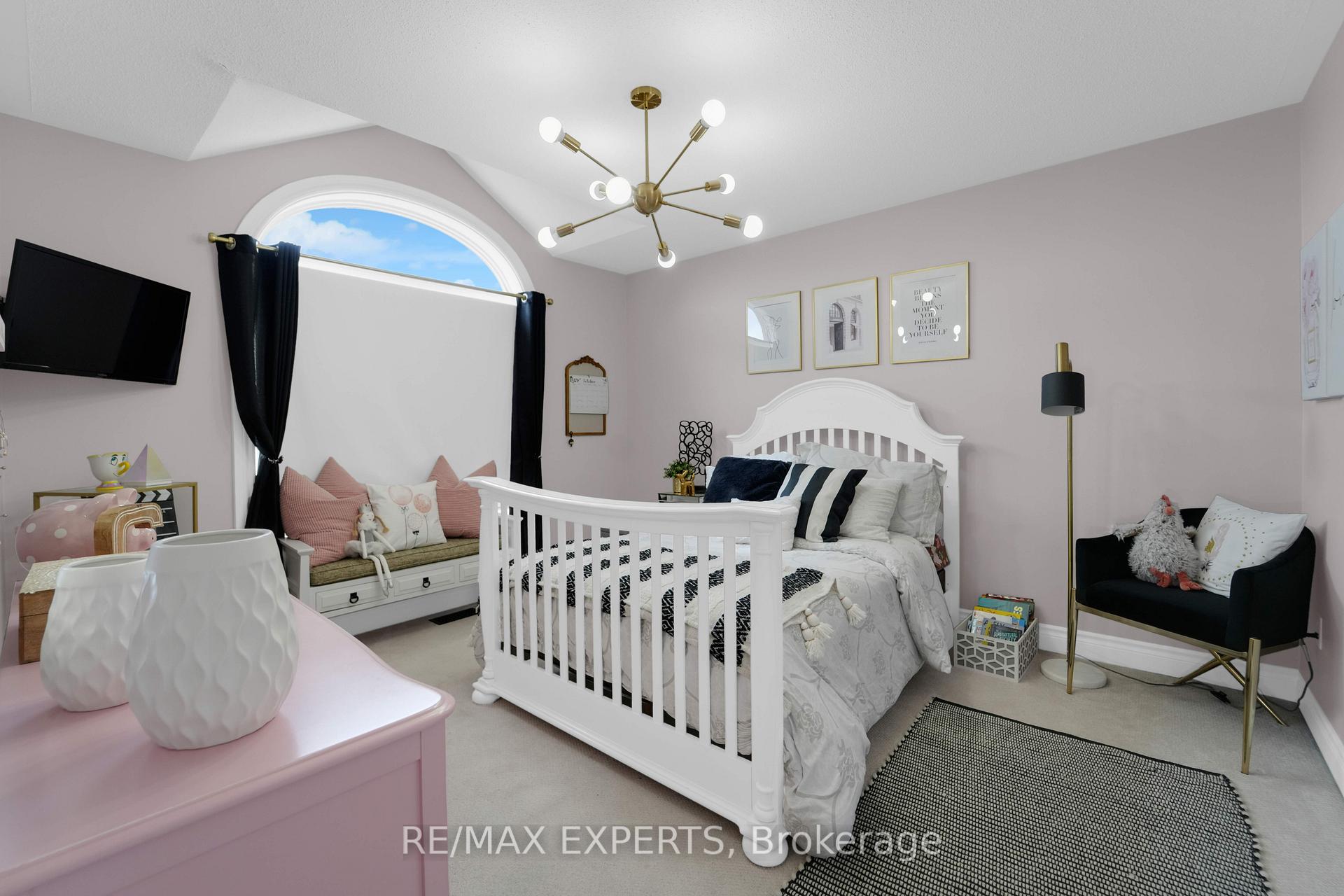 Photo 24 of 58 Bonistel Crescent, Brampton, Fletcher's Meadow — HOMEH