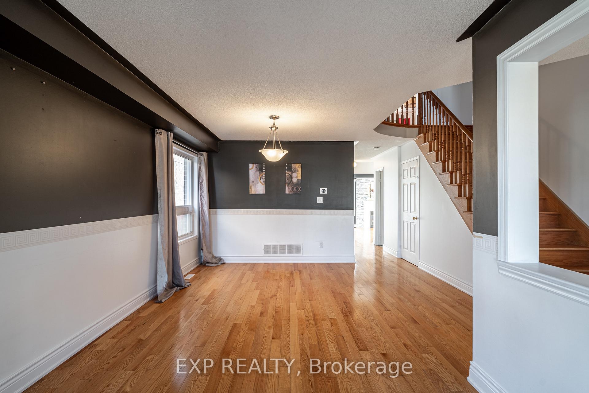 Photo 7 of 69 Schooner Drive, Brampton, Fletcher's Meadow — HOMEH