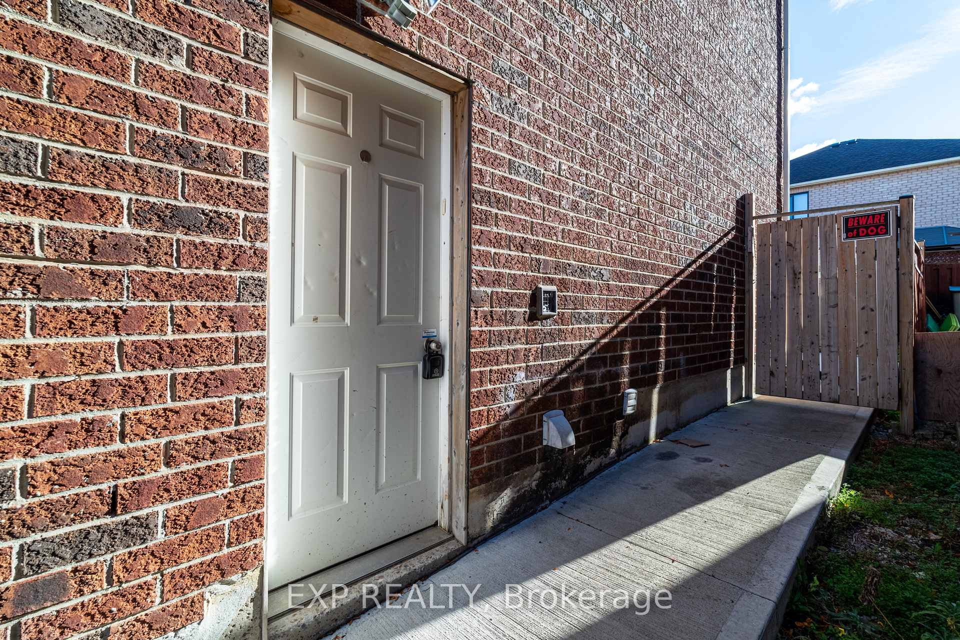 Photo 38 of 69 Schooner Drive, Brampton, Fletcher's Meadow — HOMEH