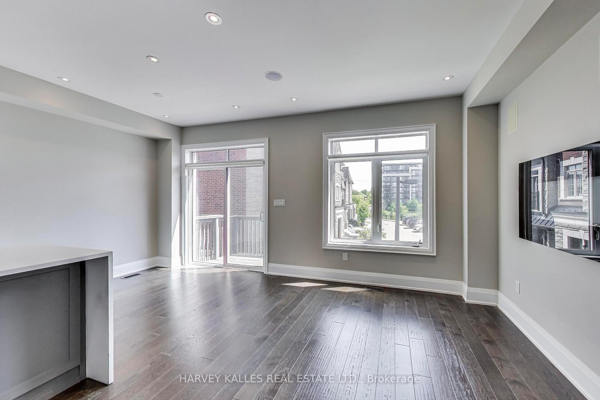 Photo 13 of 37 Ingleside Street, Vaughan, East Woodbridge — HOMEH