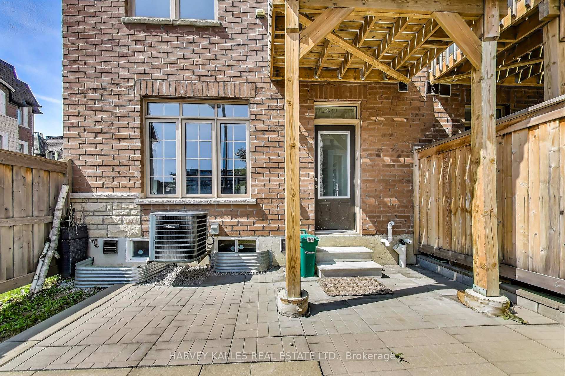 Photo 40 of 37 Ingleside Street, Vaughan, East Woodbridge — HOMEH