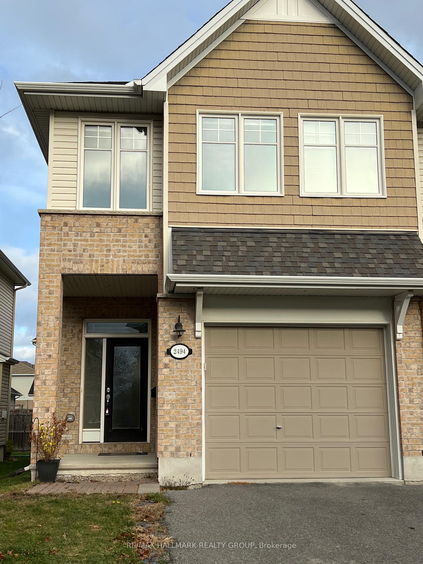 Photo 2 of 2494 Regatta Avenue, Ottawa, Barrhaven - Half Moon Bay — HOMEH