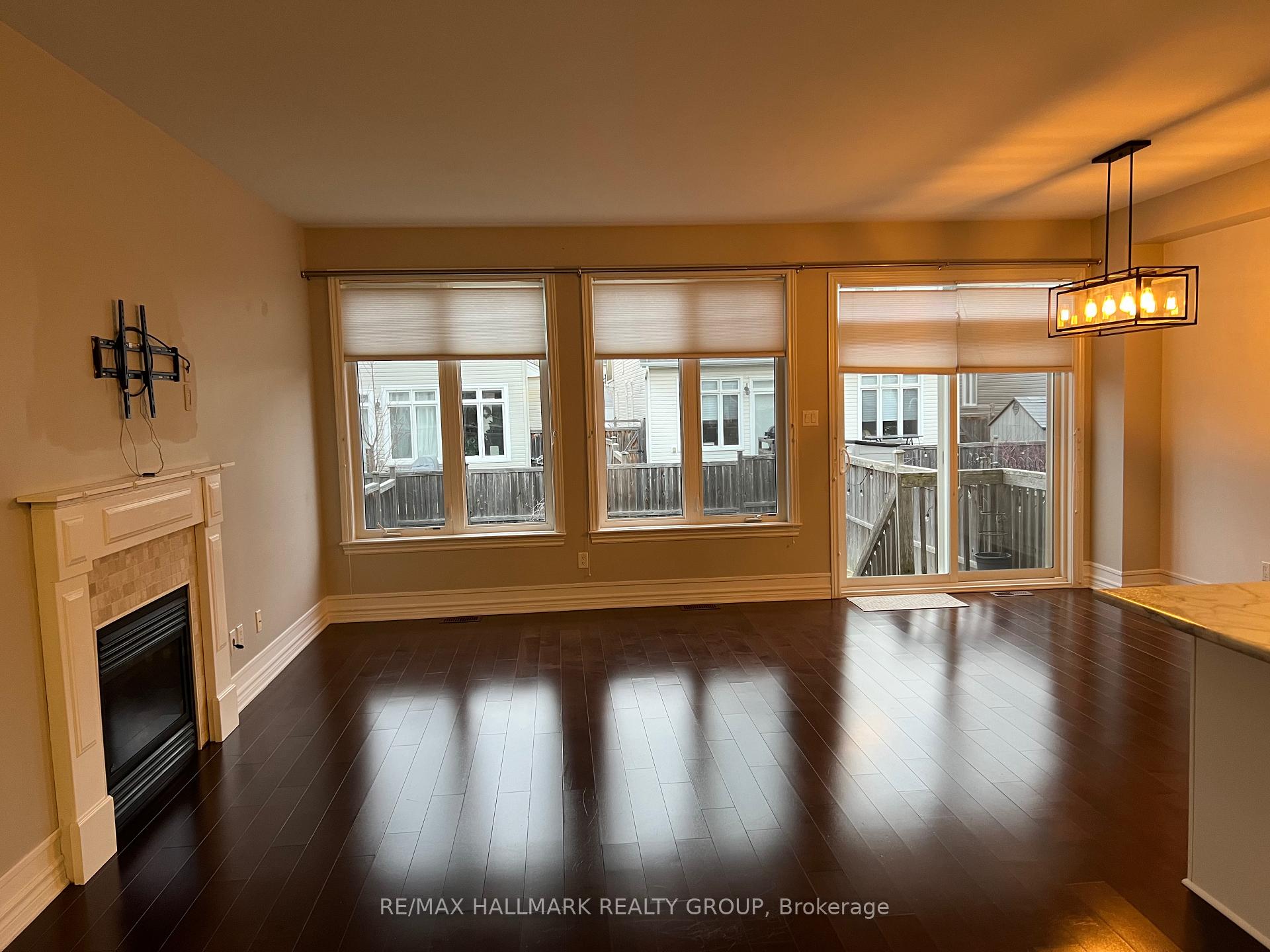 Photo 7 of 2494 Regatta Avenue, Ottawa, Barrhaven - Half Moon Bay — HOMEH