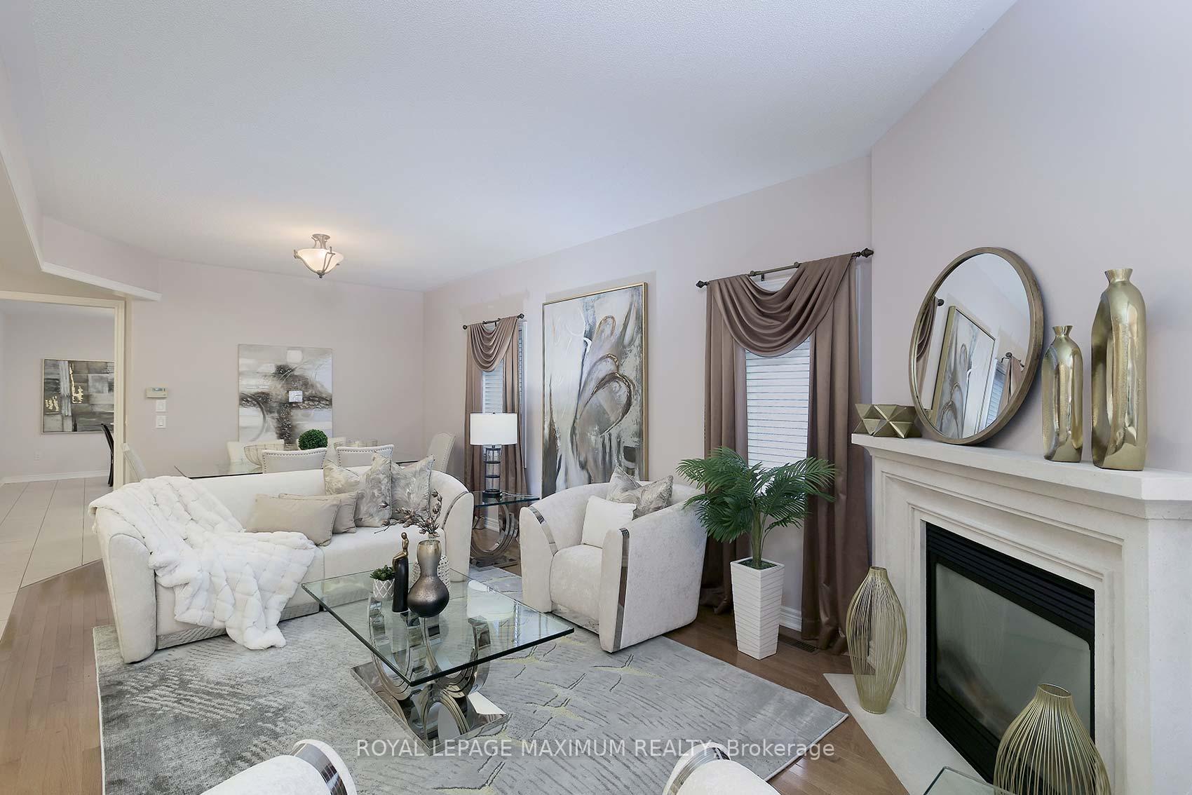 Photo 5 of 212 Ivy Glen Drive, Vaughan, Patterson — HOMEH