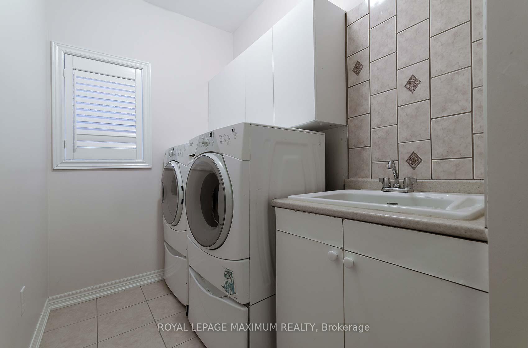Photo 32 of 212 Ivy Glen Drive, Vaughan, Patterson — HOMEH