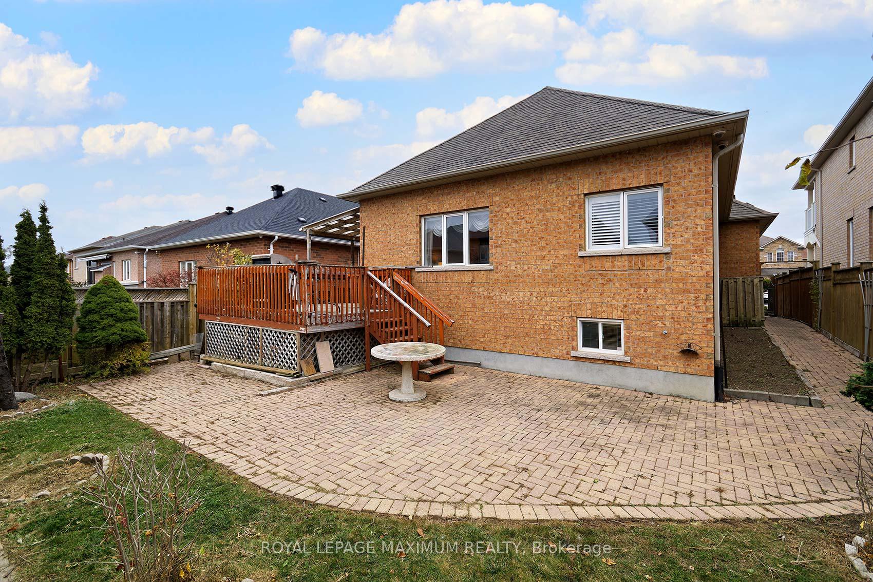 Photo 33 of 212 Ivy Glen Drive, Vaughan, Patterson — HOMEH