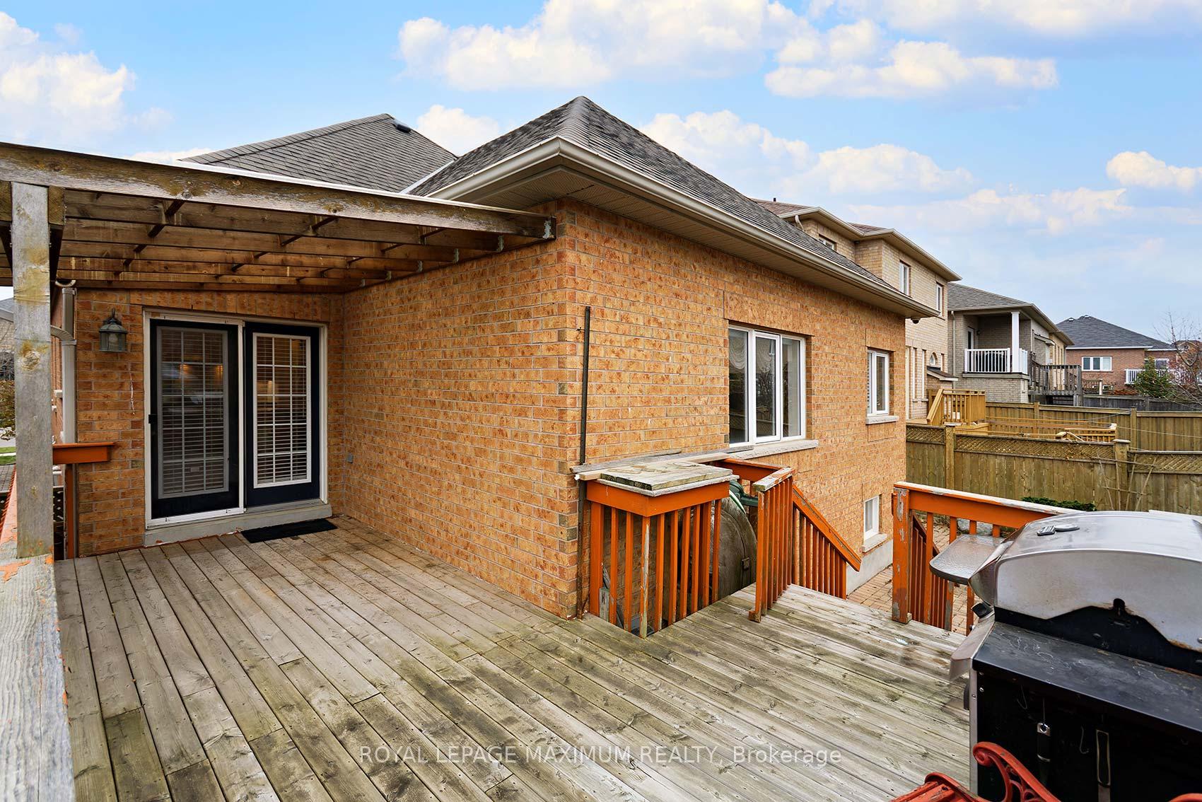 Photo 36 of 212 Ivy Glen Drive, Vaughan, Patterson — HOMEH