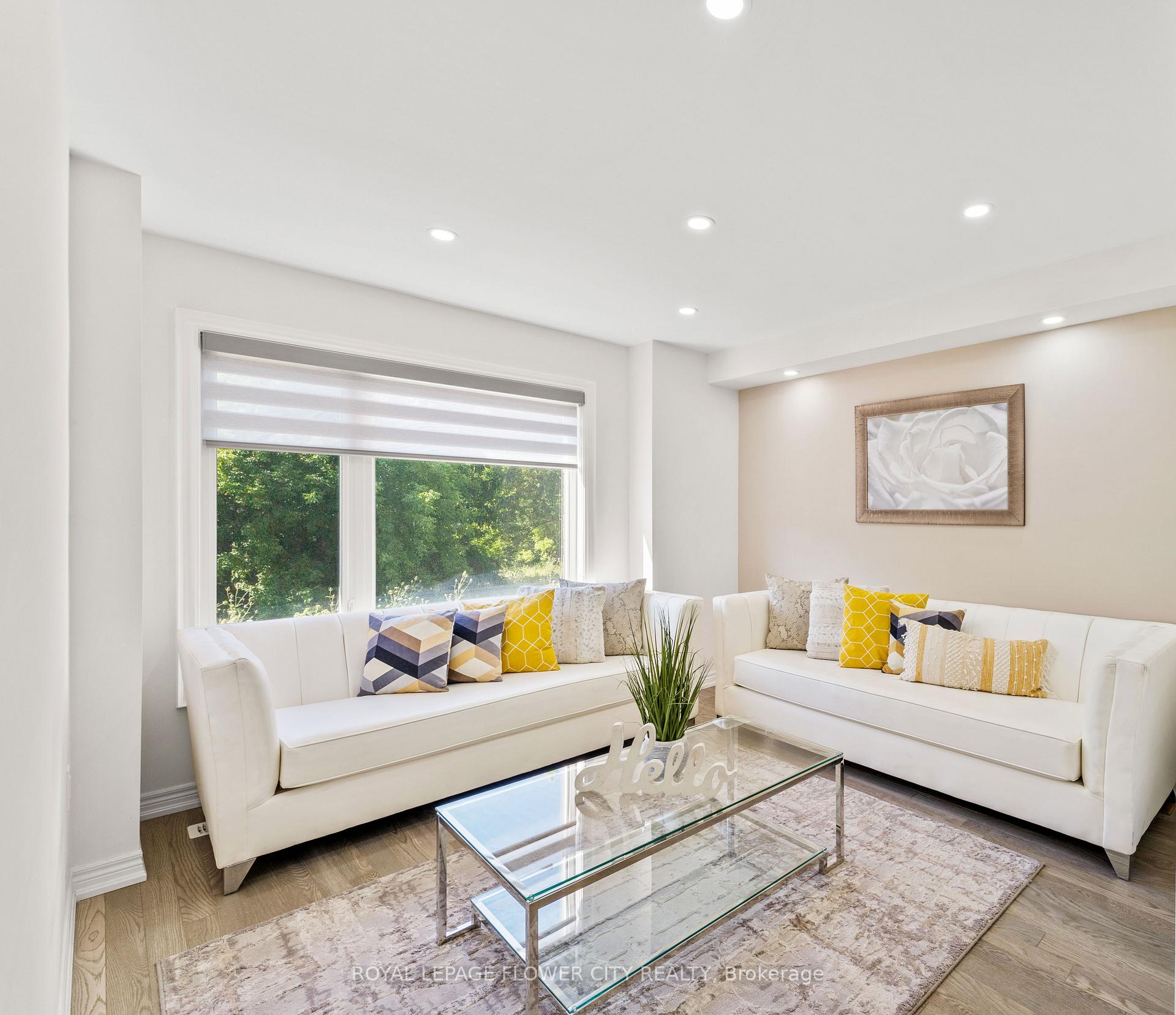 Photo 7 of 38 Queenpost Drive, Brampton, Credit Valley — HOMEH