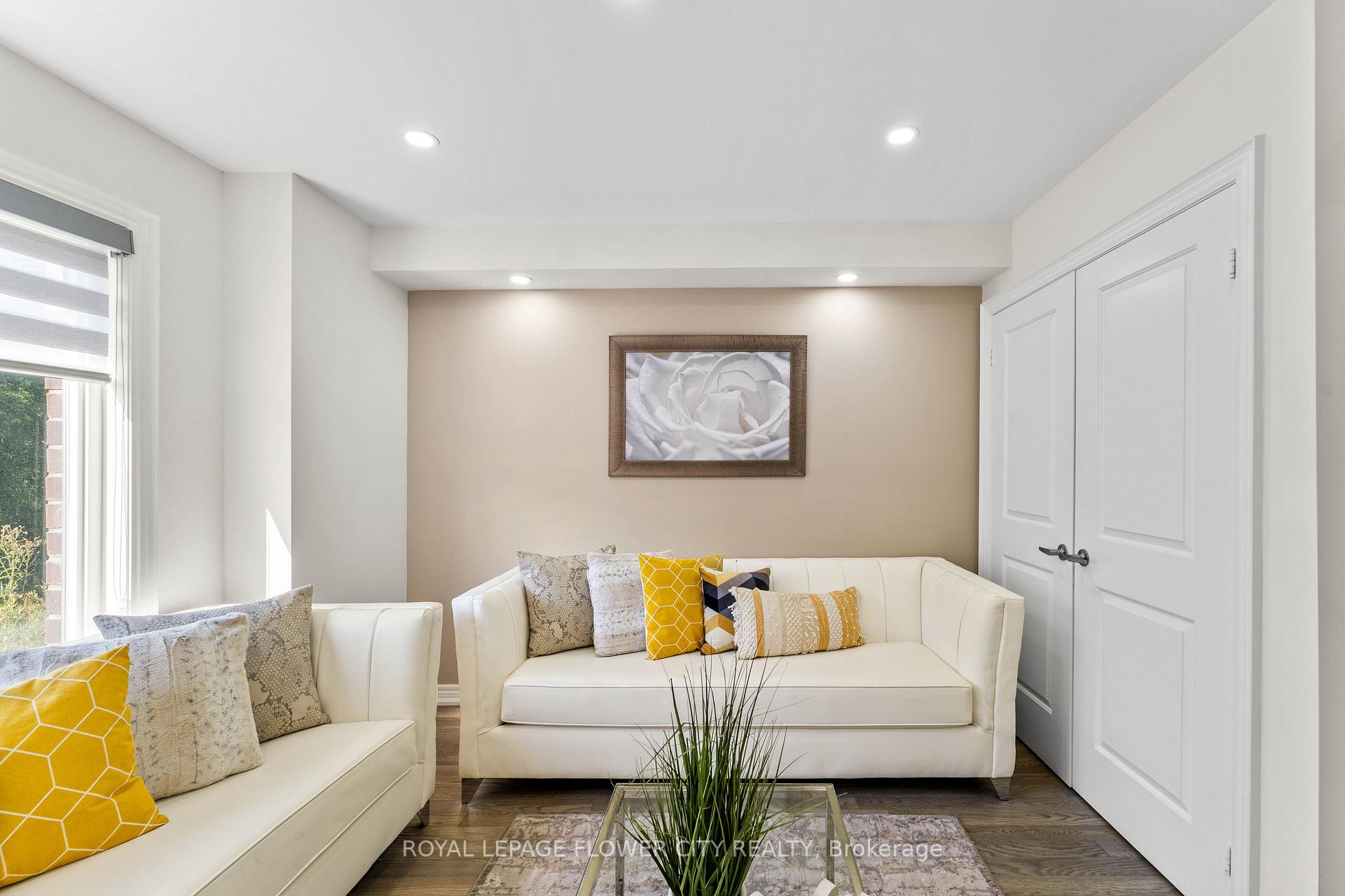 Photo 14 of 38 Queenpost Drive, Brampton, Credit Valley — HOMEH
