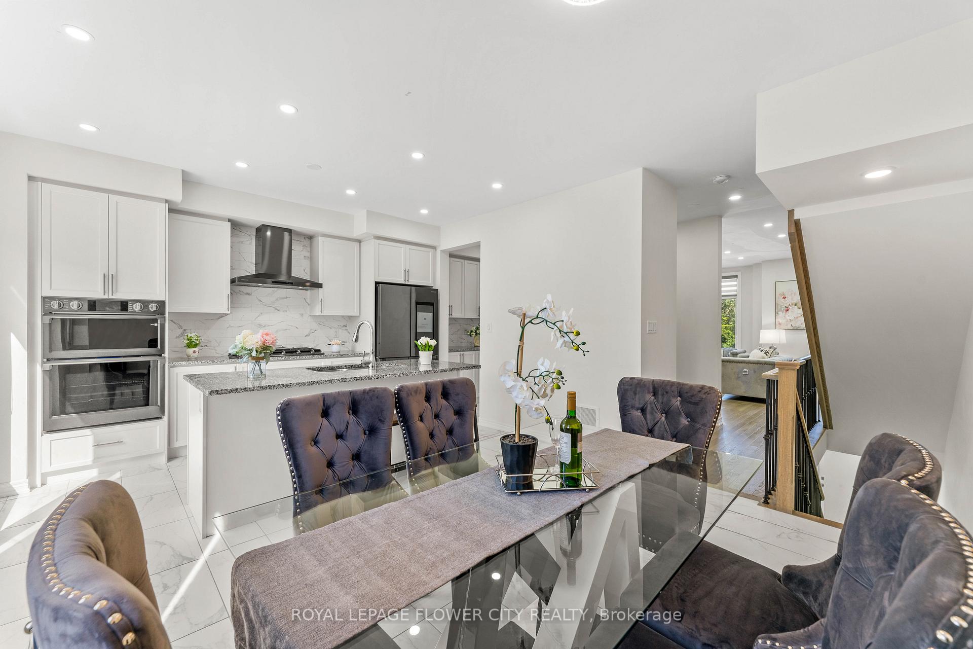 Photo 18 of 38 Queenpost Drive, Brampton, Credit Valley — HOMEH