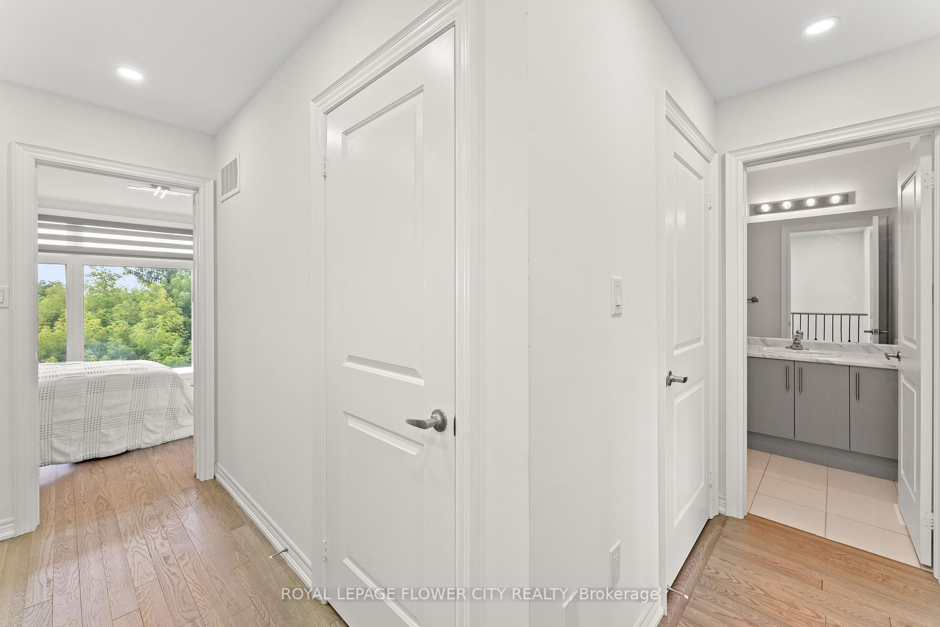 Photo 23 of 38 Queenpost Drive, Brampton, Credit Valley — HOMEH
