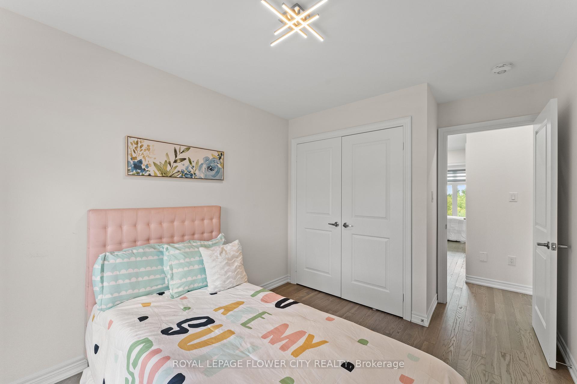 Photo 37 of 38 Queenpost Drive, Brampton, Credit Valley — HOMEH