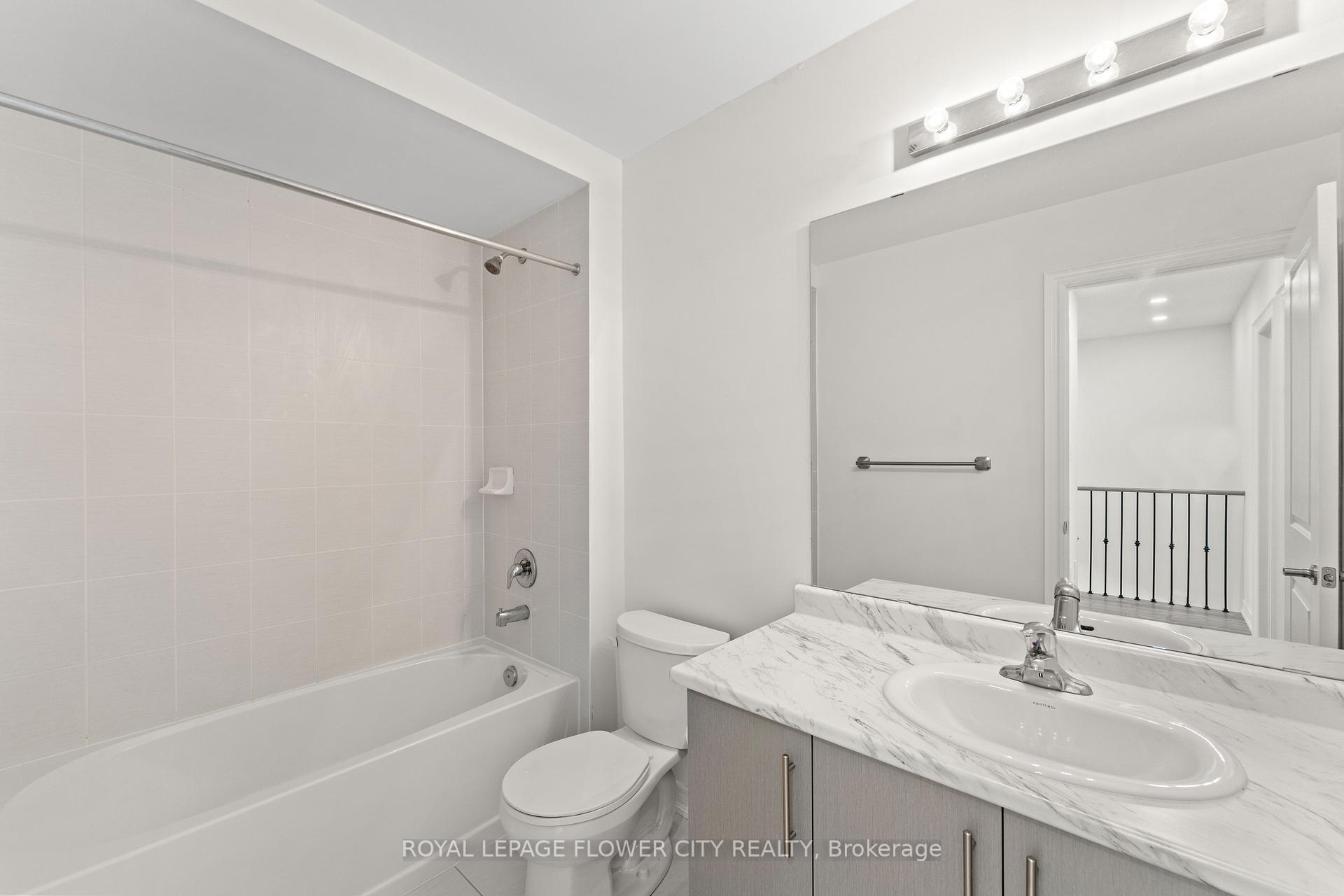 Photo 33 of 38 Queenpost Drive, Brampton, Credit Valley — HOMEH