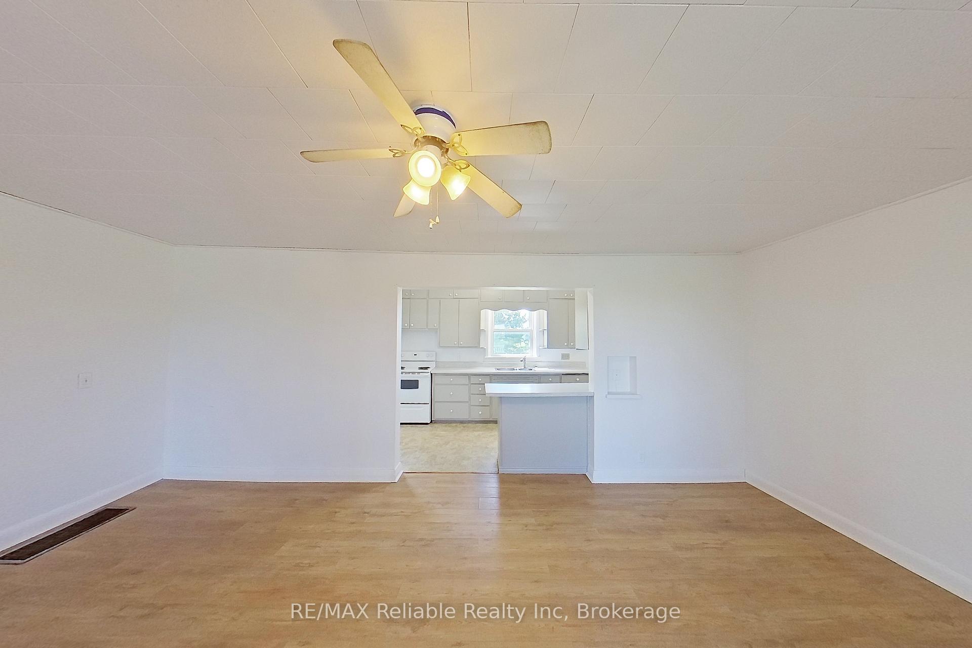 Photo 4 of 39376 Reid Road, North Huron, Wingham — HOMEH