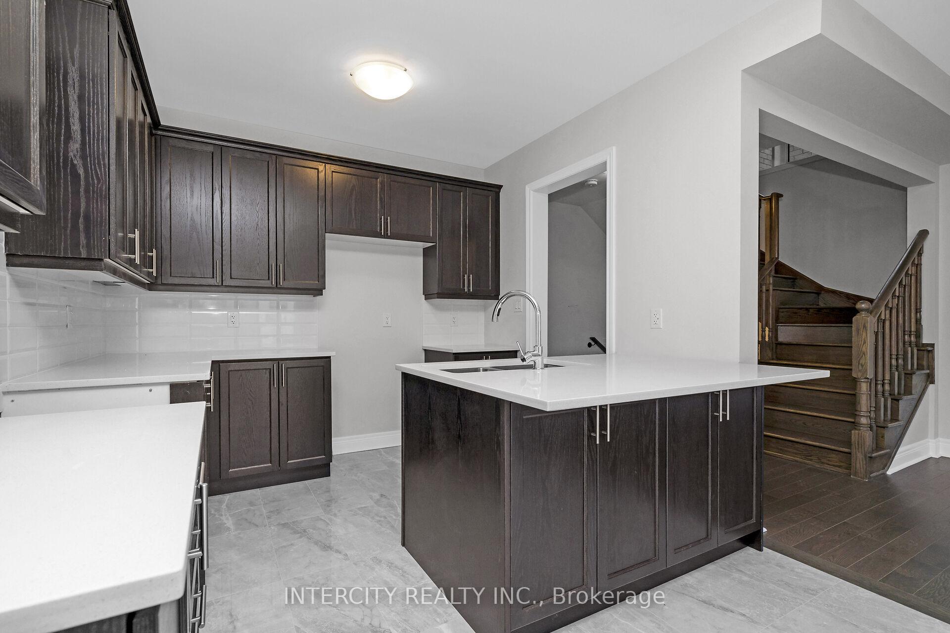 Photo 30 of 75 Claremont Drive, Brampton, Sandringham-Wellington North — HOMEH