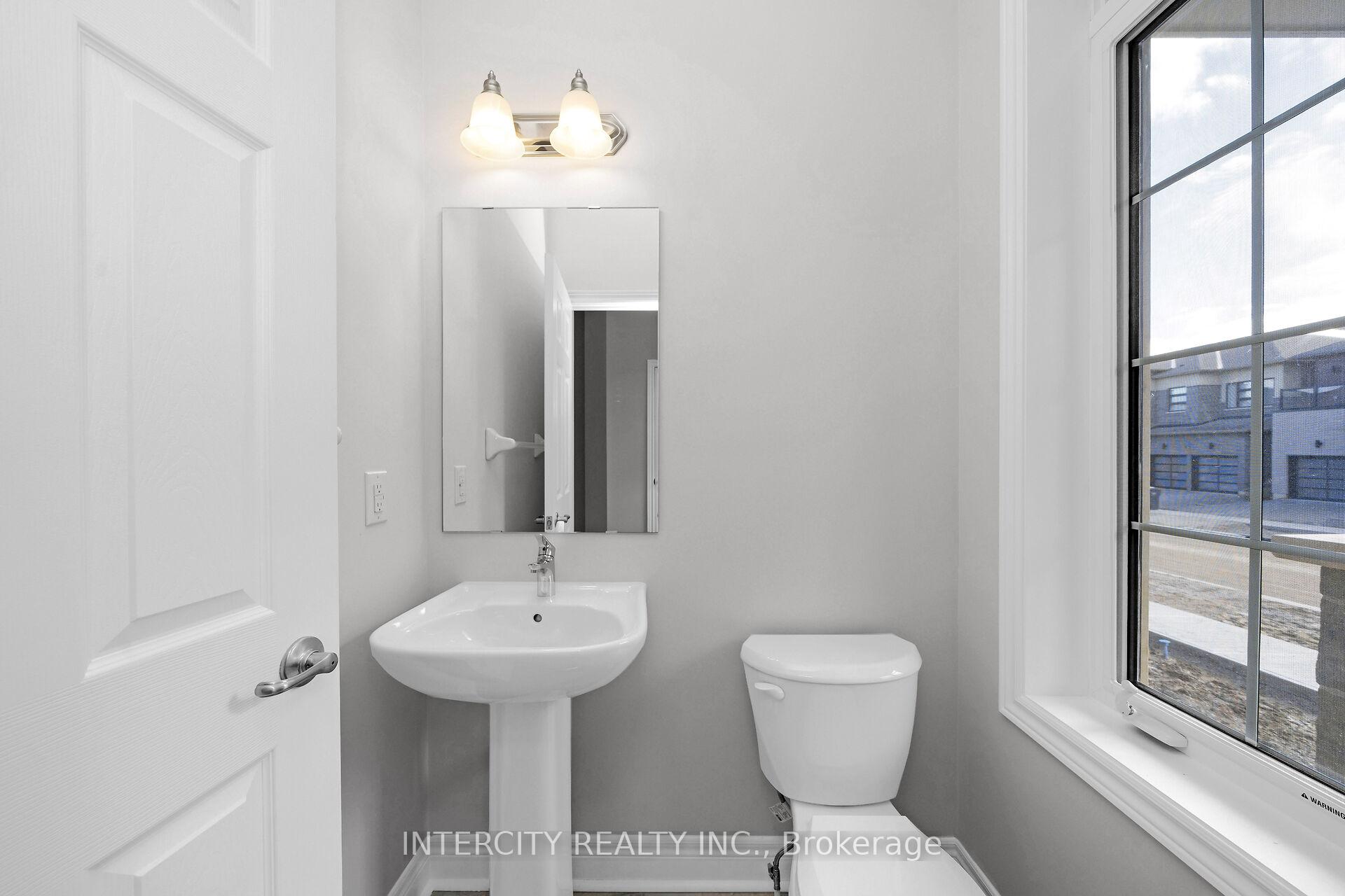 Photo 14 of 75 Claremont Drive, Brampton, Sandringham-Wellington North — HOMEH