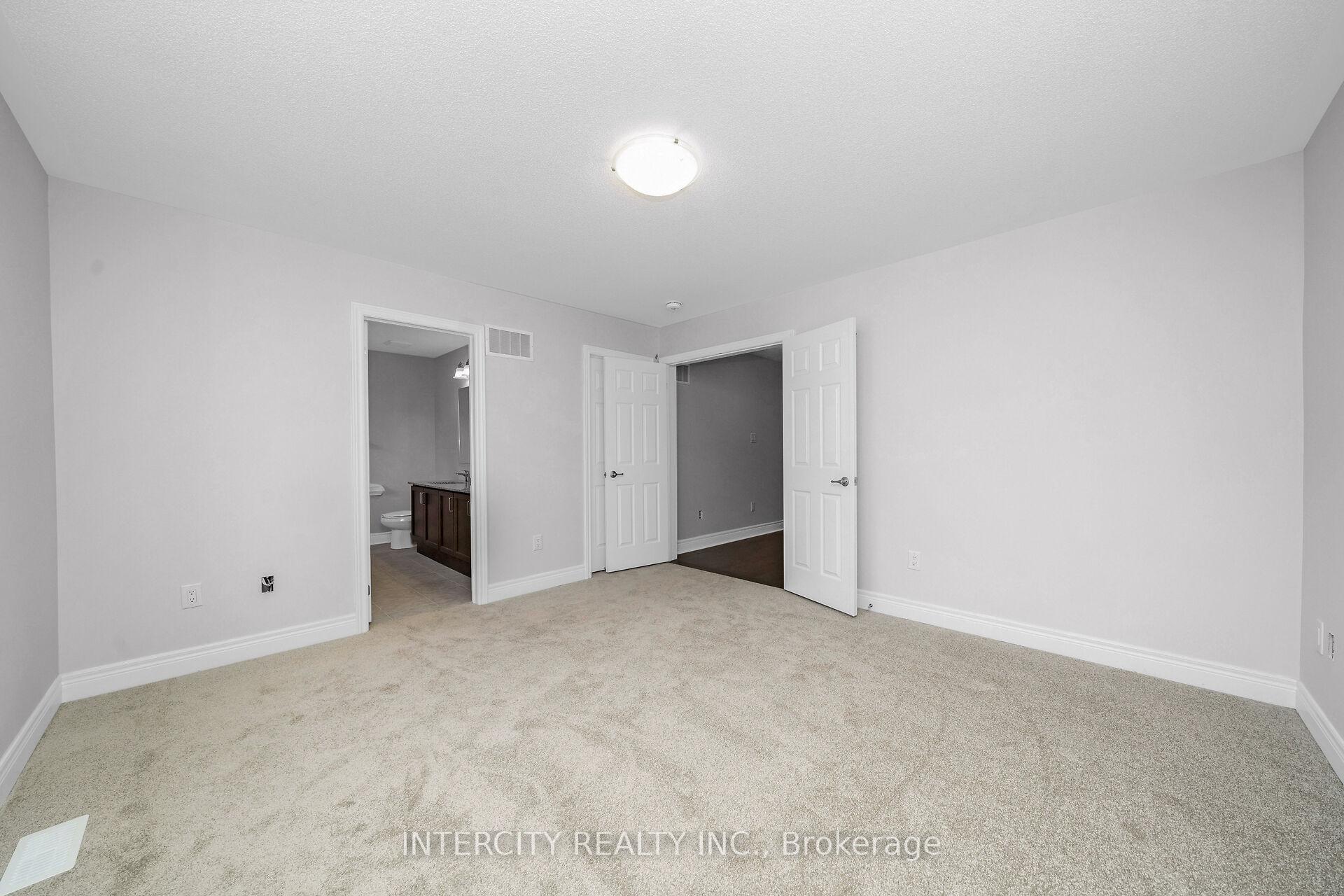 Photo 12 of 75 Claremont Drive, Brampton, Sandringham-Wellington North — HOMEH