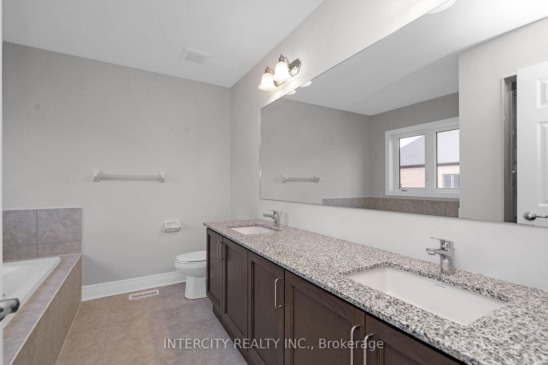 Photo 33 of 75 Claremont Drive, Brampton, Sandringham-Wellington North — HOMEH