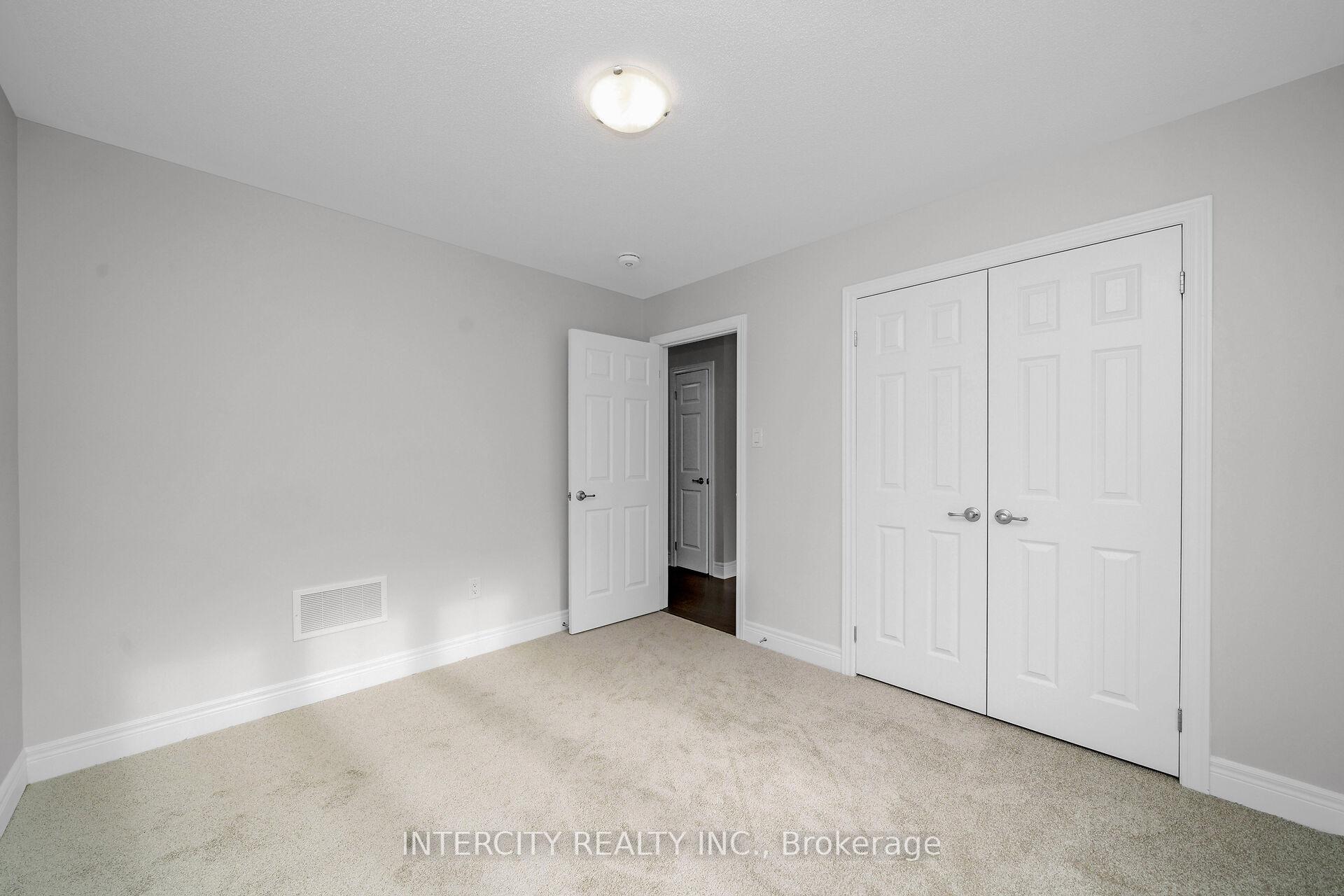 Photo 20 of 75 Claremont Drive, Brampton, Sandringham-Wellington North — HOMEH