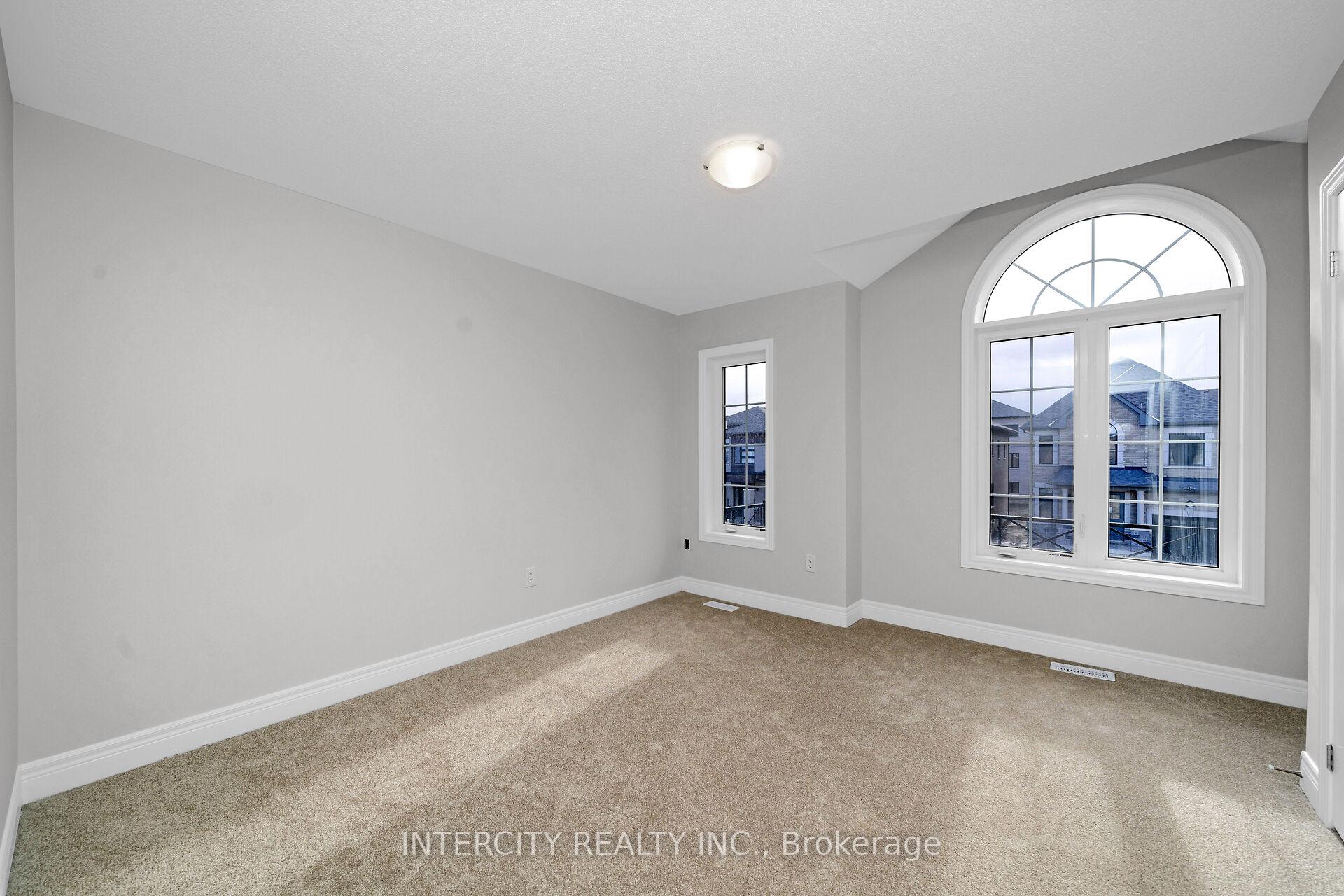 Photo 21 of 75 Claremont Drive, Brampton, Sandringham-Wellington North — HOMEH