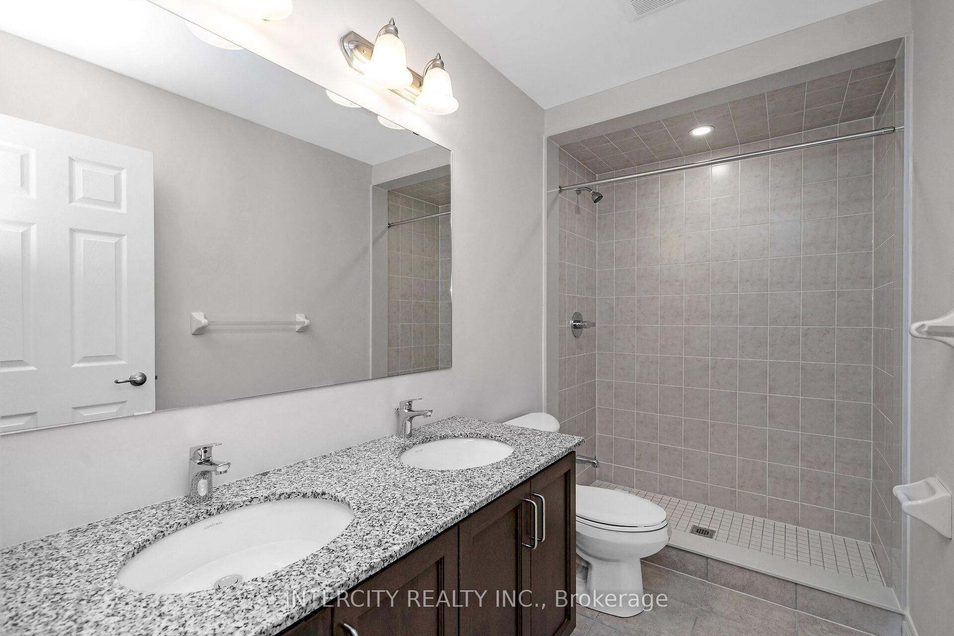 Photo 5 of 75 Claremont Drive, Brampton, Sandringham-Wellington North — HOMEH