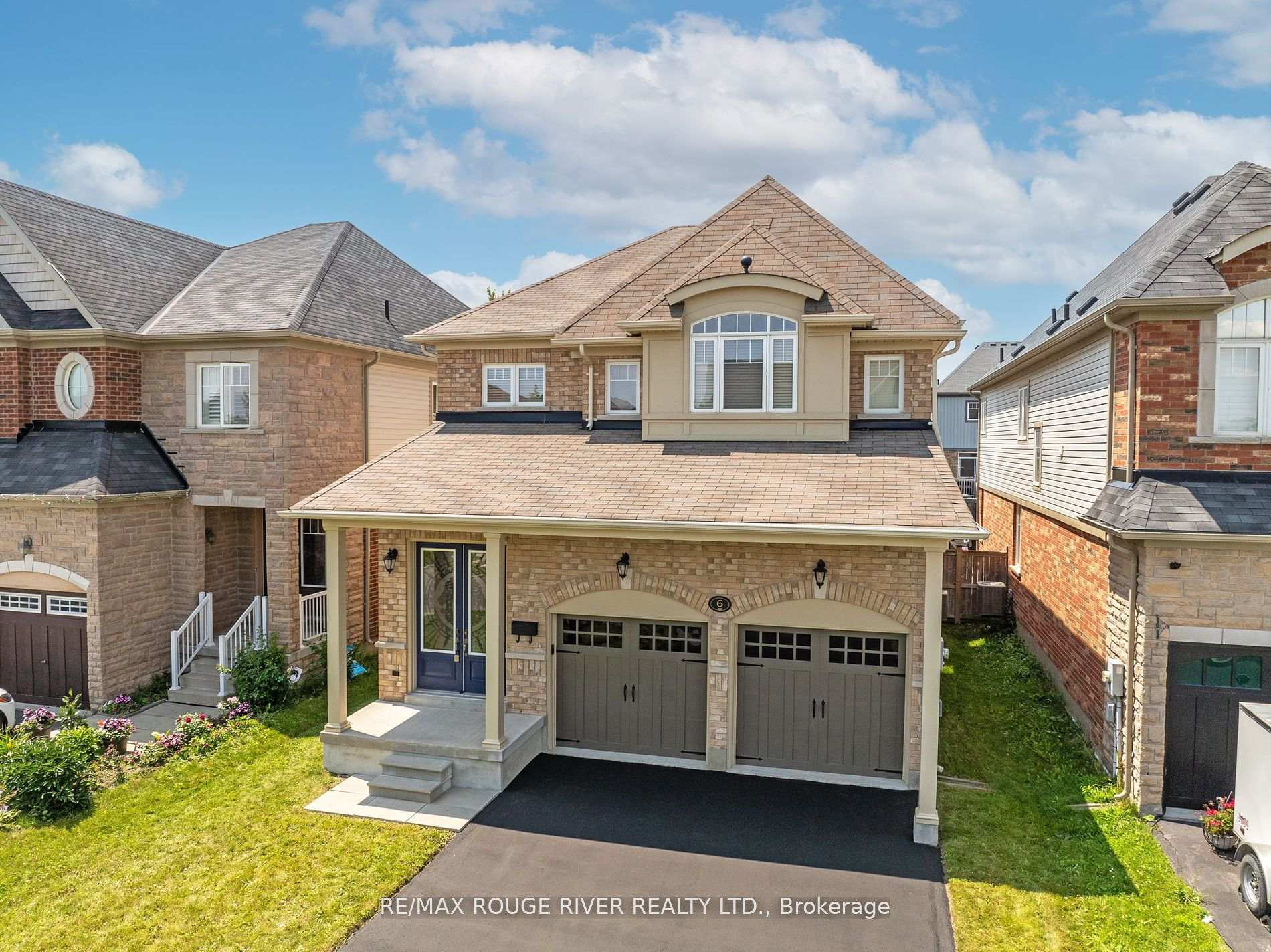 Photo 10 of 6 Buttonshaw Street, Clarington, Bowmanville — HOMEH
