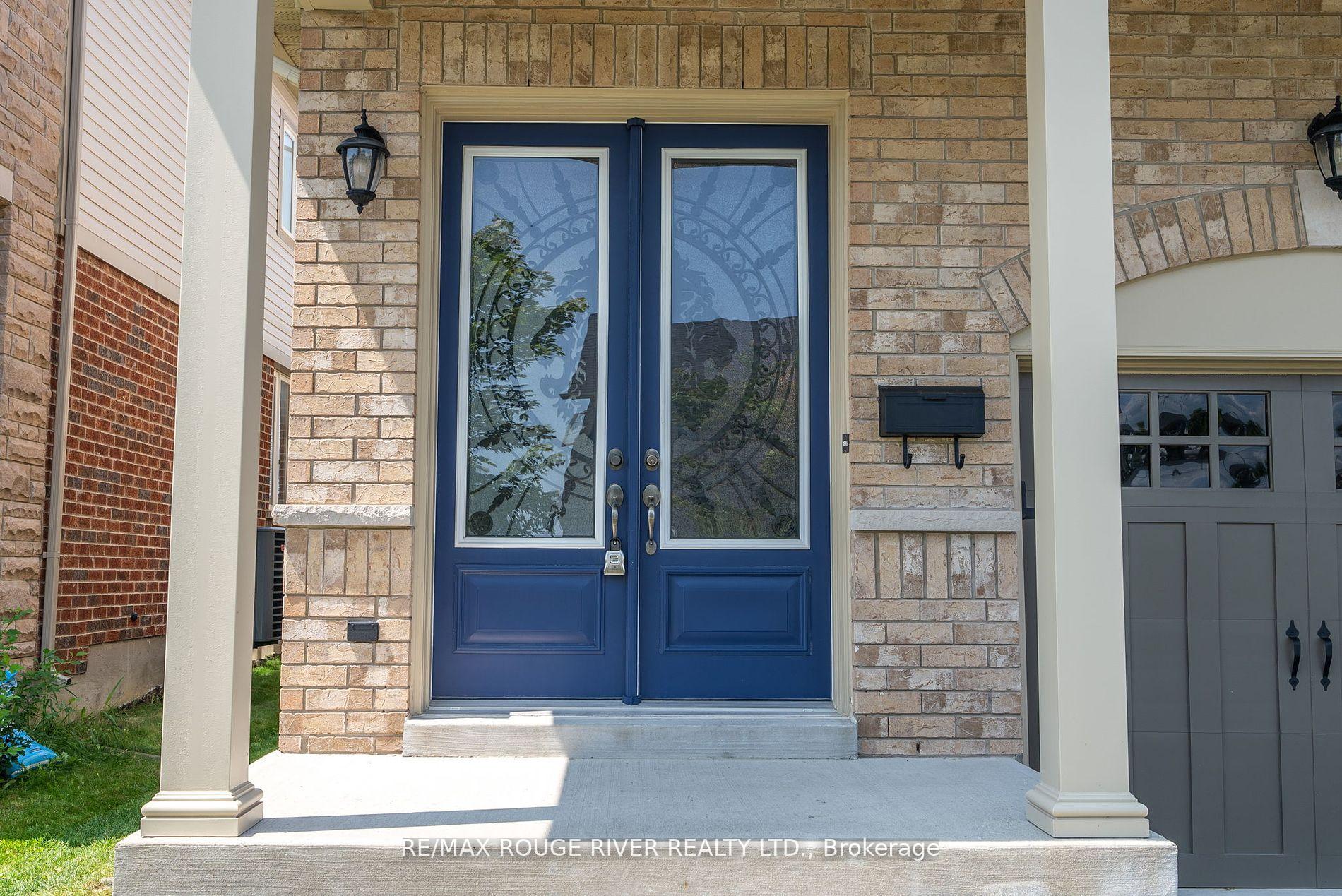 Photo 2 of 6 Buttonshaw Street, Clarington, Bowmanville — HOMEH