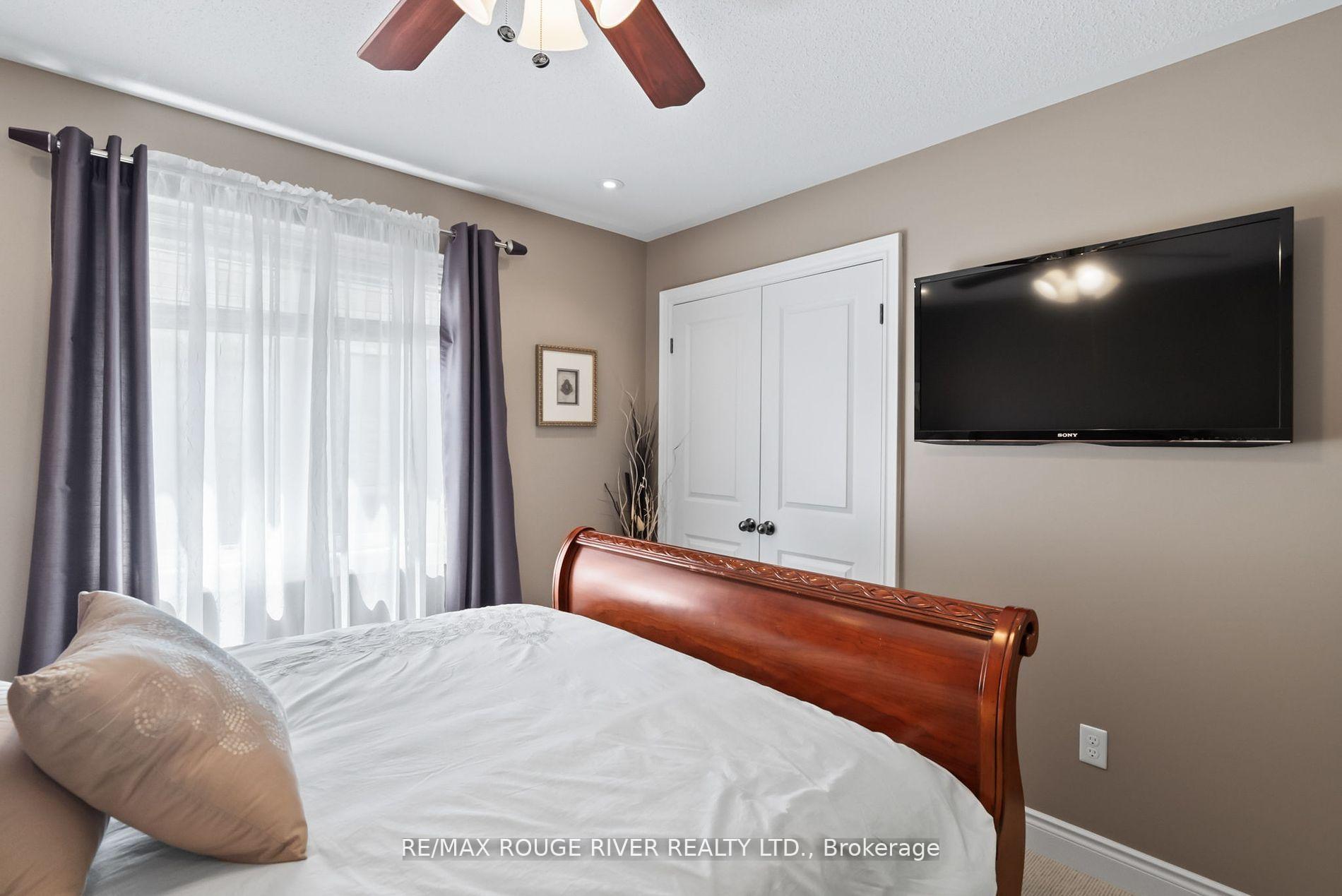 Photo 20 of 6 Buttonshaw Street, Clarington, Bowmanville — HOMEH