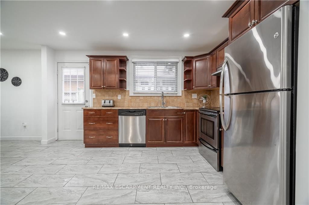 Photo 14 of 100 Boston Crescent, Hamilton, Berrisfield — HOMEH