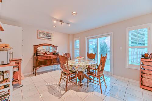 Photo 5 of 22 Lent Crescent, Brampton, Fletcher's West — HOMEH