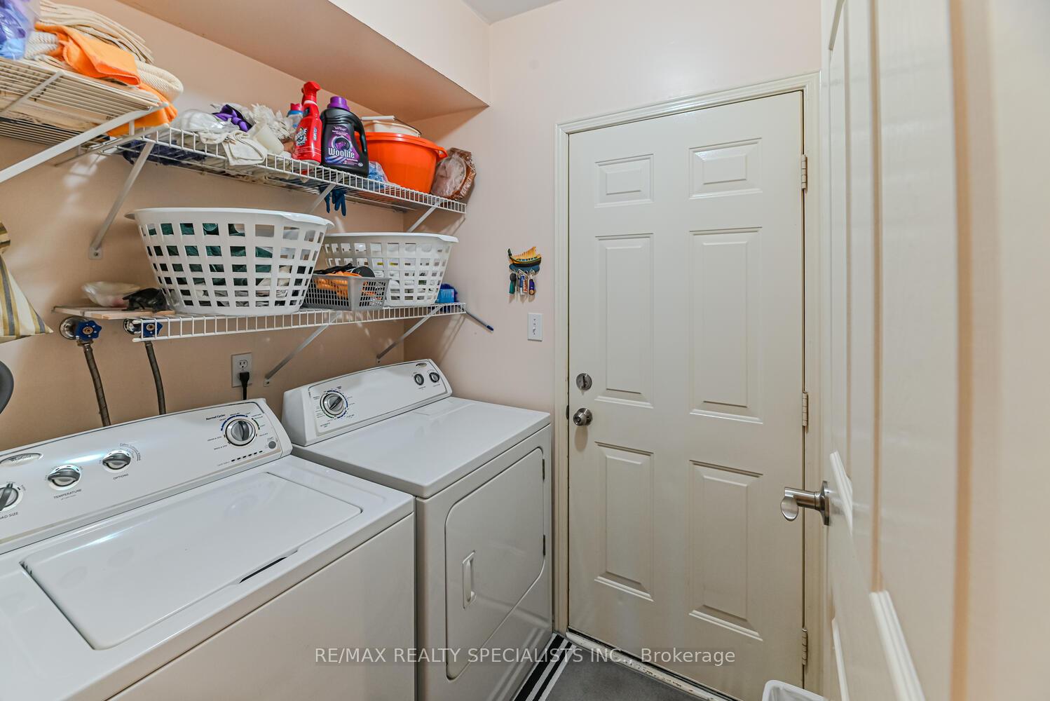Photo 16 of 22 Lent Crescent, Brampton, Fletcher's West — HOMEH