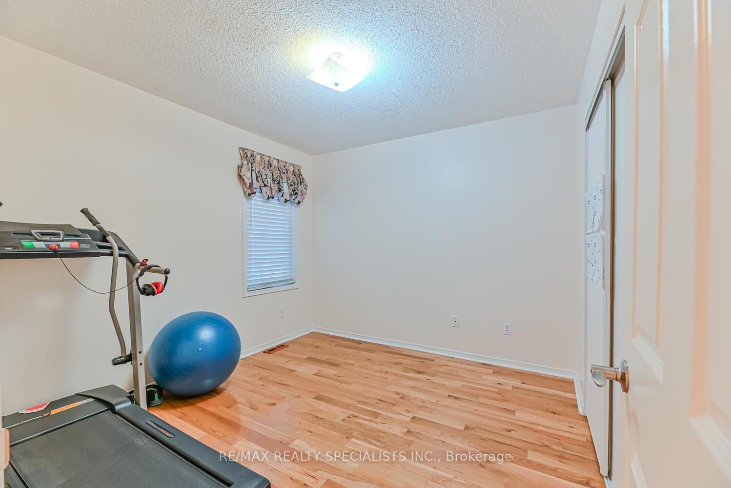 Photo 21 of 22 Lent Crescent, Brampton, Fletcher's West — HOMEH