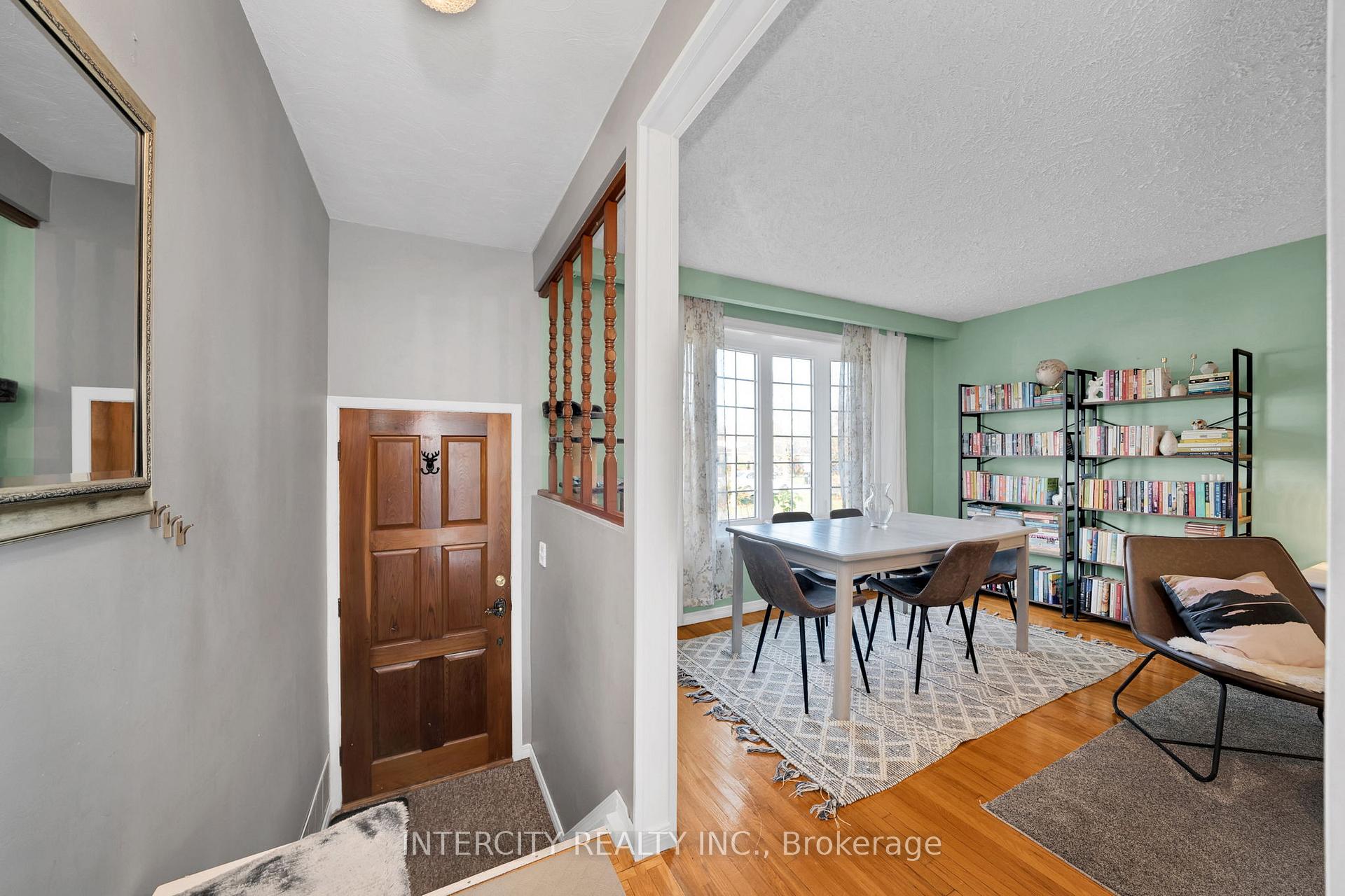 Photo 4 of 65 Alexander Street, New Tecumseth, Tottenham — HOMEH
