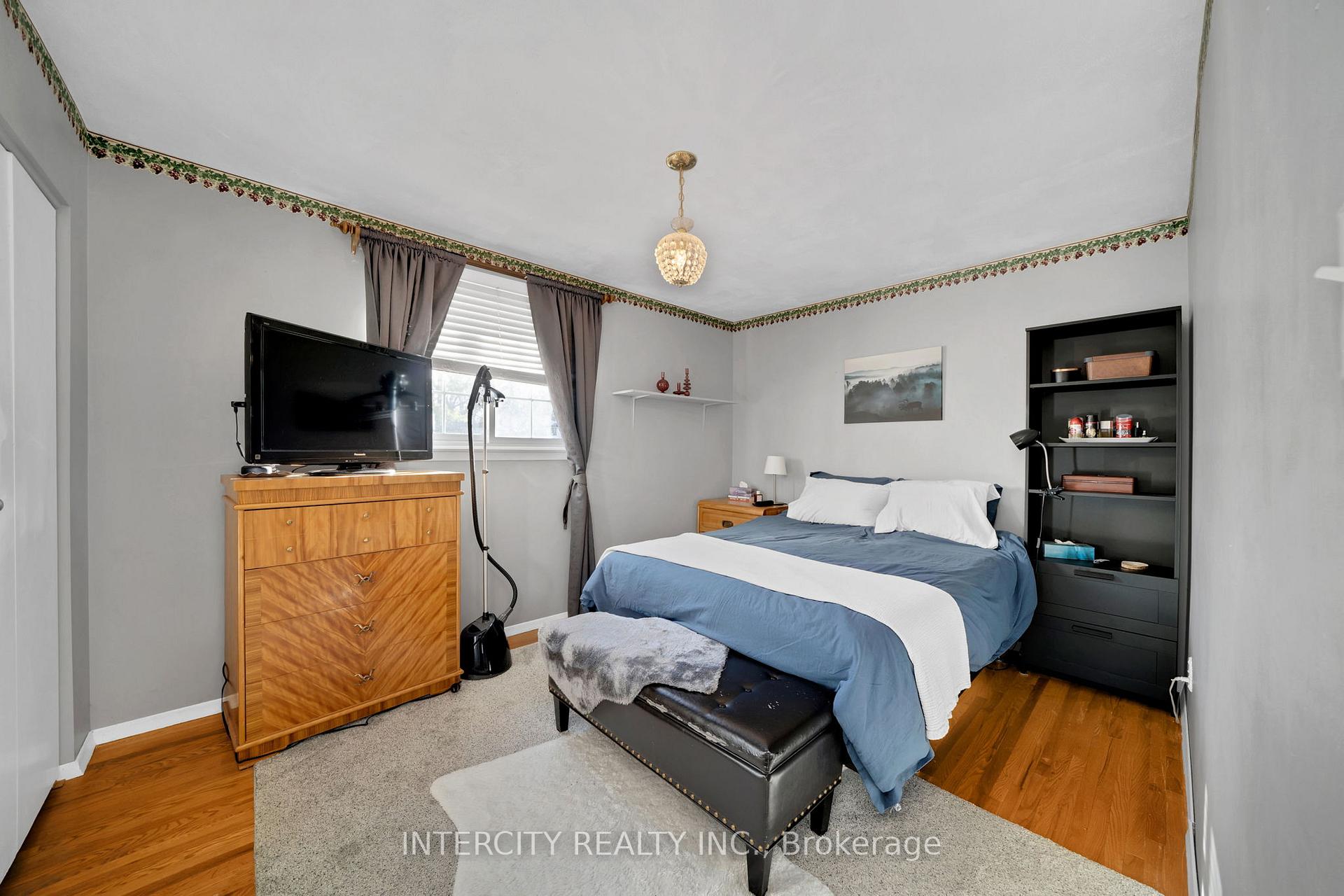 Photo 24 of 65 Alexander Street, New Tecumseth, Tottenham — HOMEH